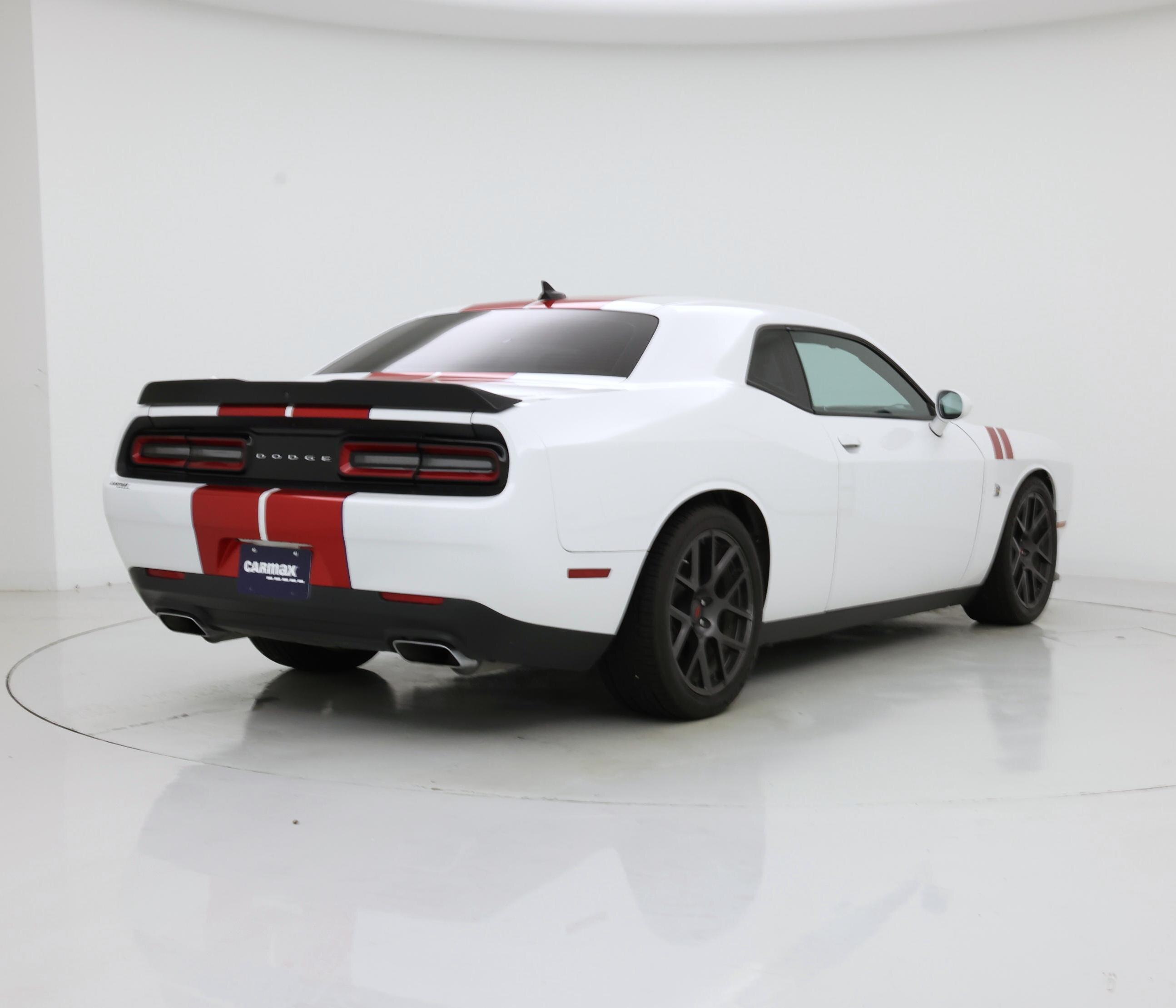 Thumbnail: 2017 Dodge Challenger - 8