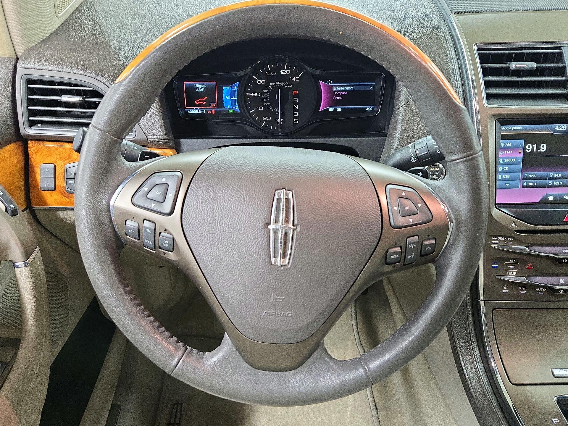 Thumbnail: 2015 Lincoln MKX - 10