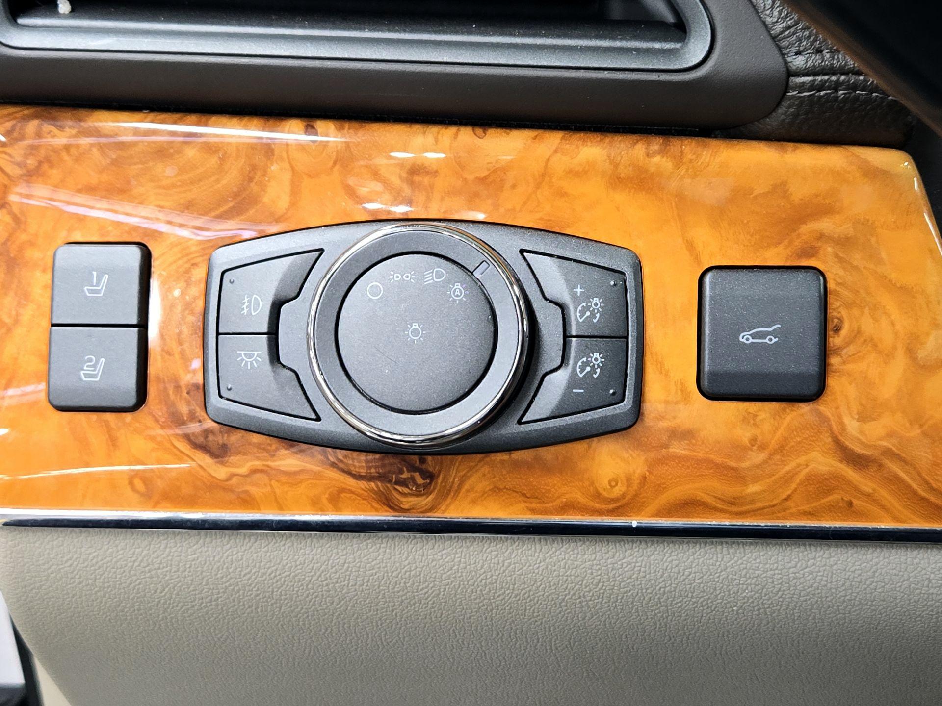 Thumbnail: 2015 Lincoln MKX - 13