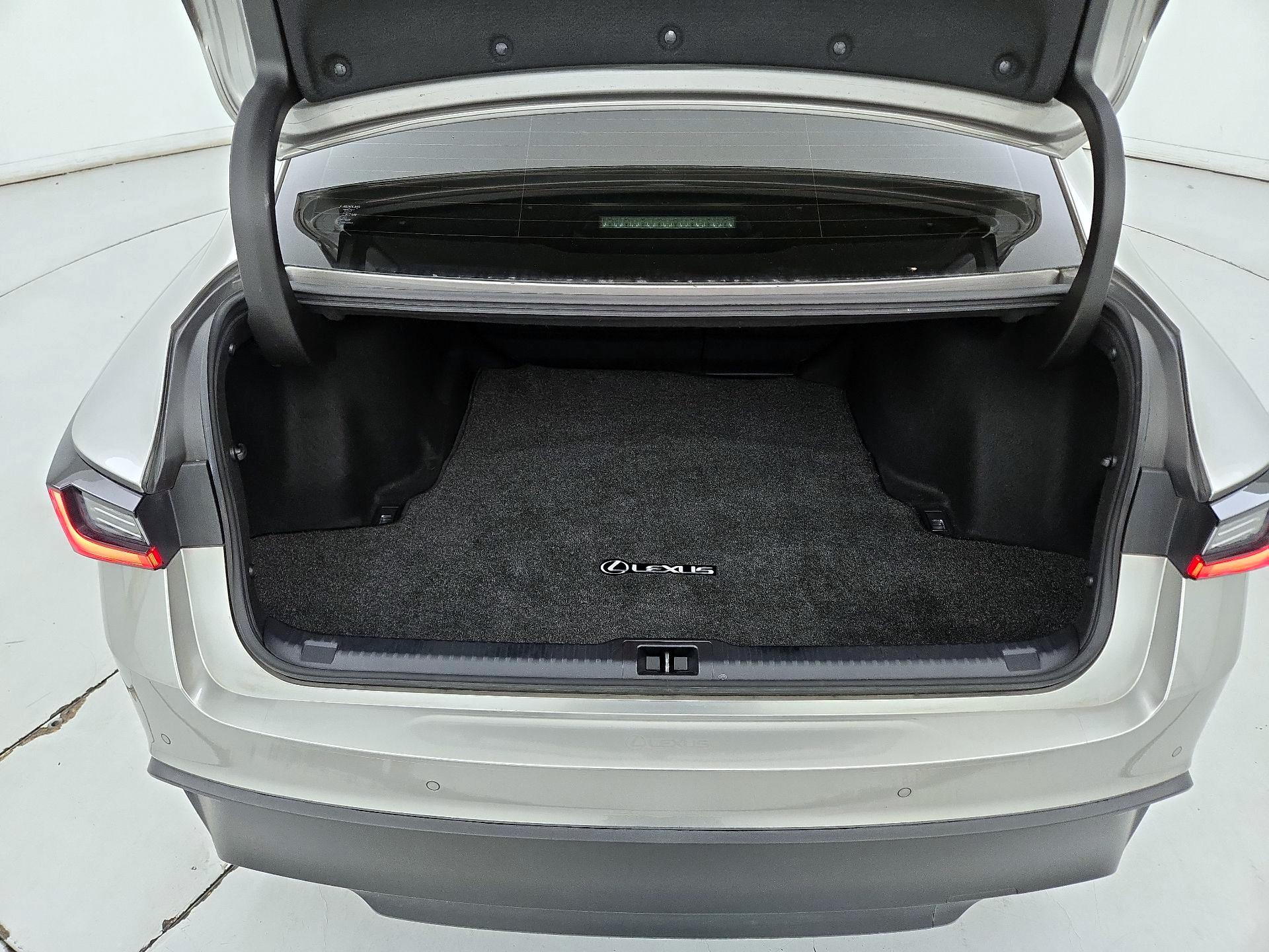 Thumbnail: 2023 Lexus IS - 20