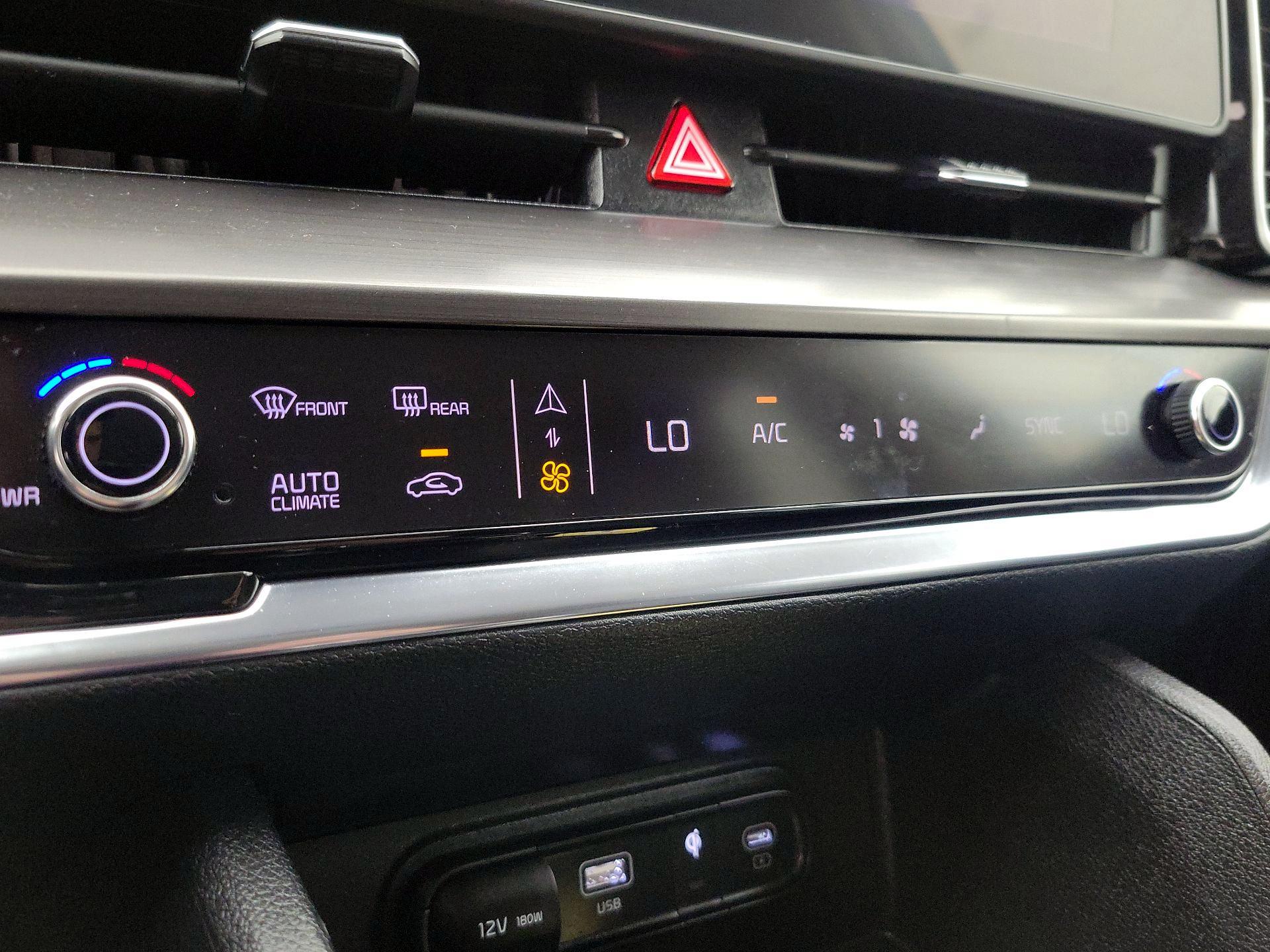 Thumbnail: 2024 Kia Sportage - 17