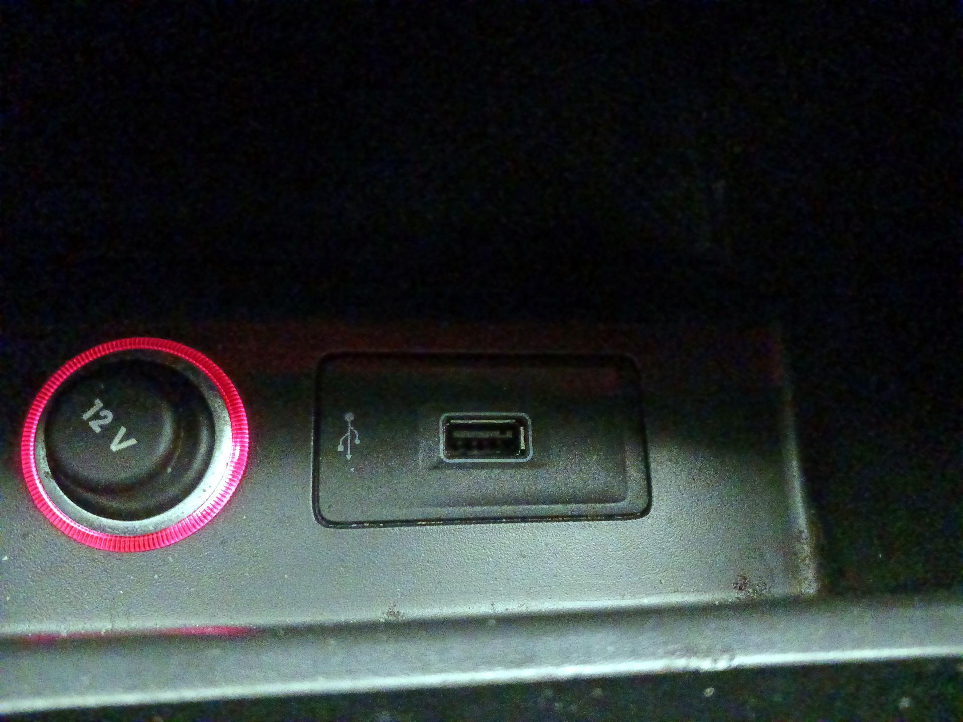 Thumbnail: 2019 Volkswagen Passat - 18