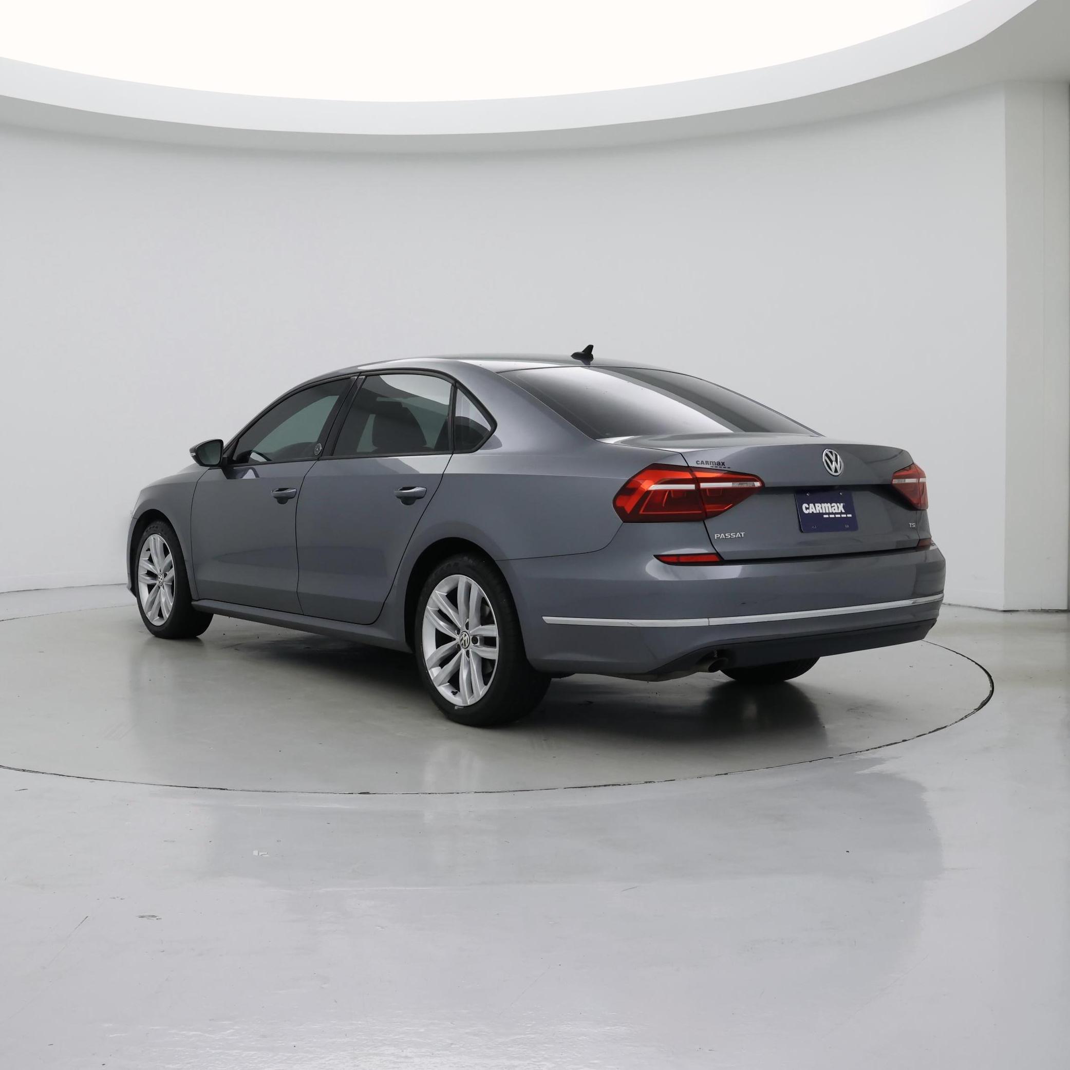 Thumbnail: 2019 Volkswagen Passat - 2