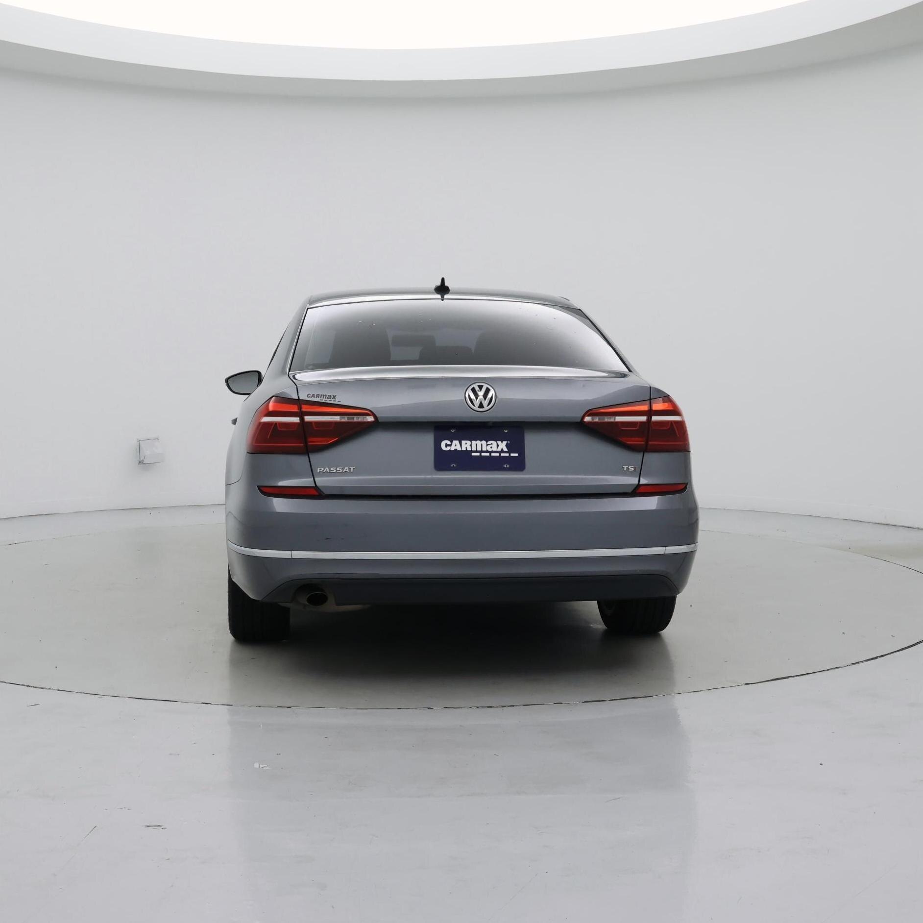 Thumbnail: 2019 Volkswagen Passat - 6