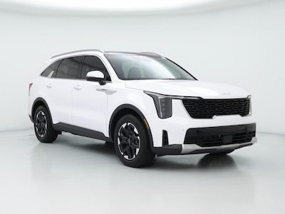 White 2025 Kia Sorento S