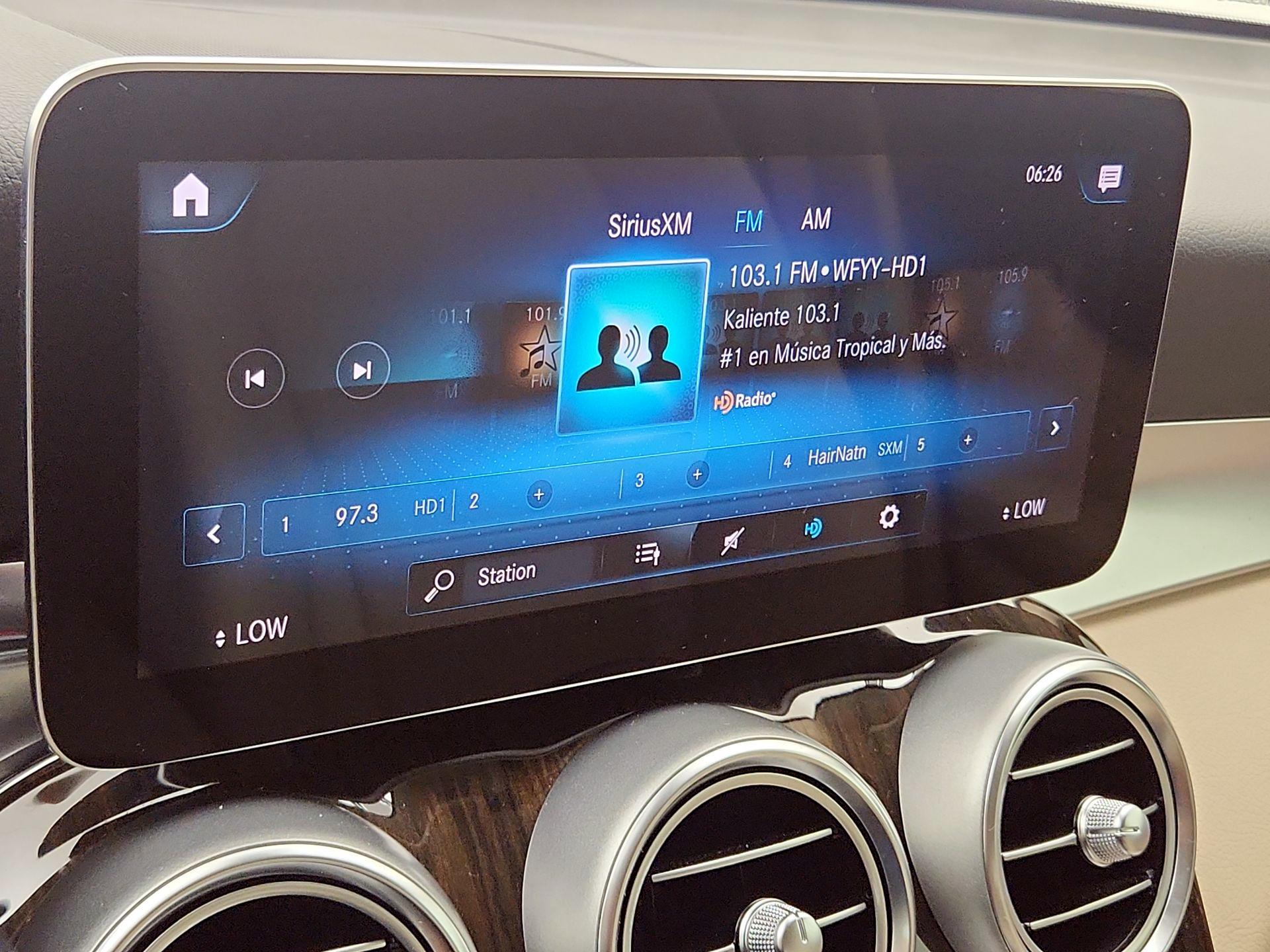 Thumbnail: 2022 Mercedes-Benz GLC - 15