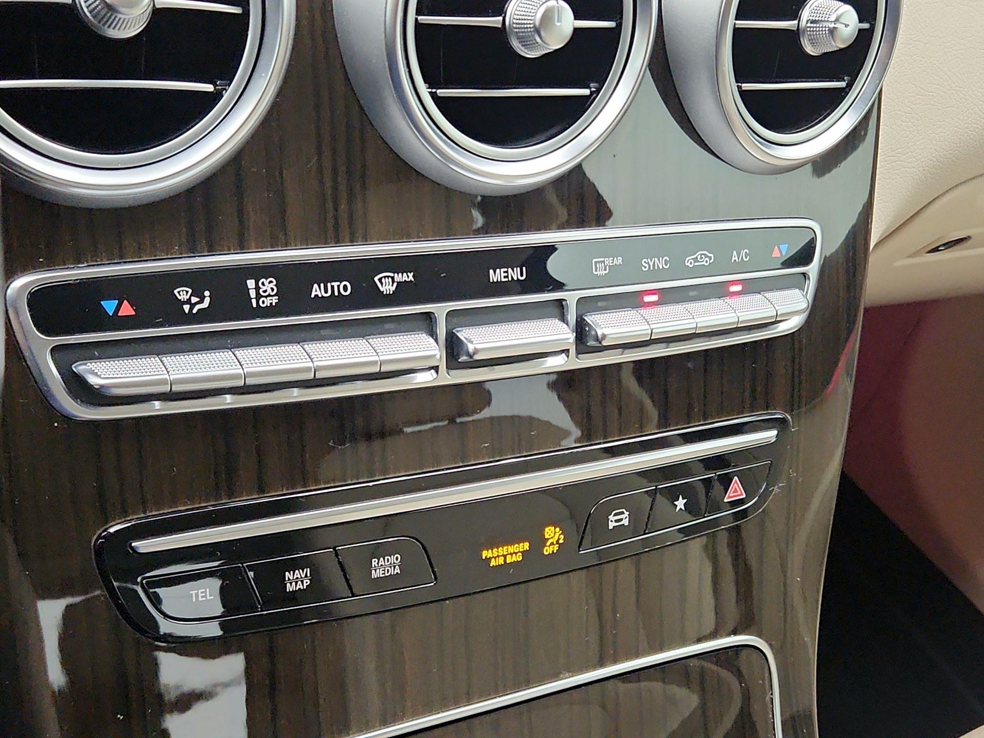 Thumbnail: 2022 Mercedes-Benz GLC - 16