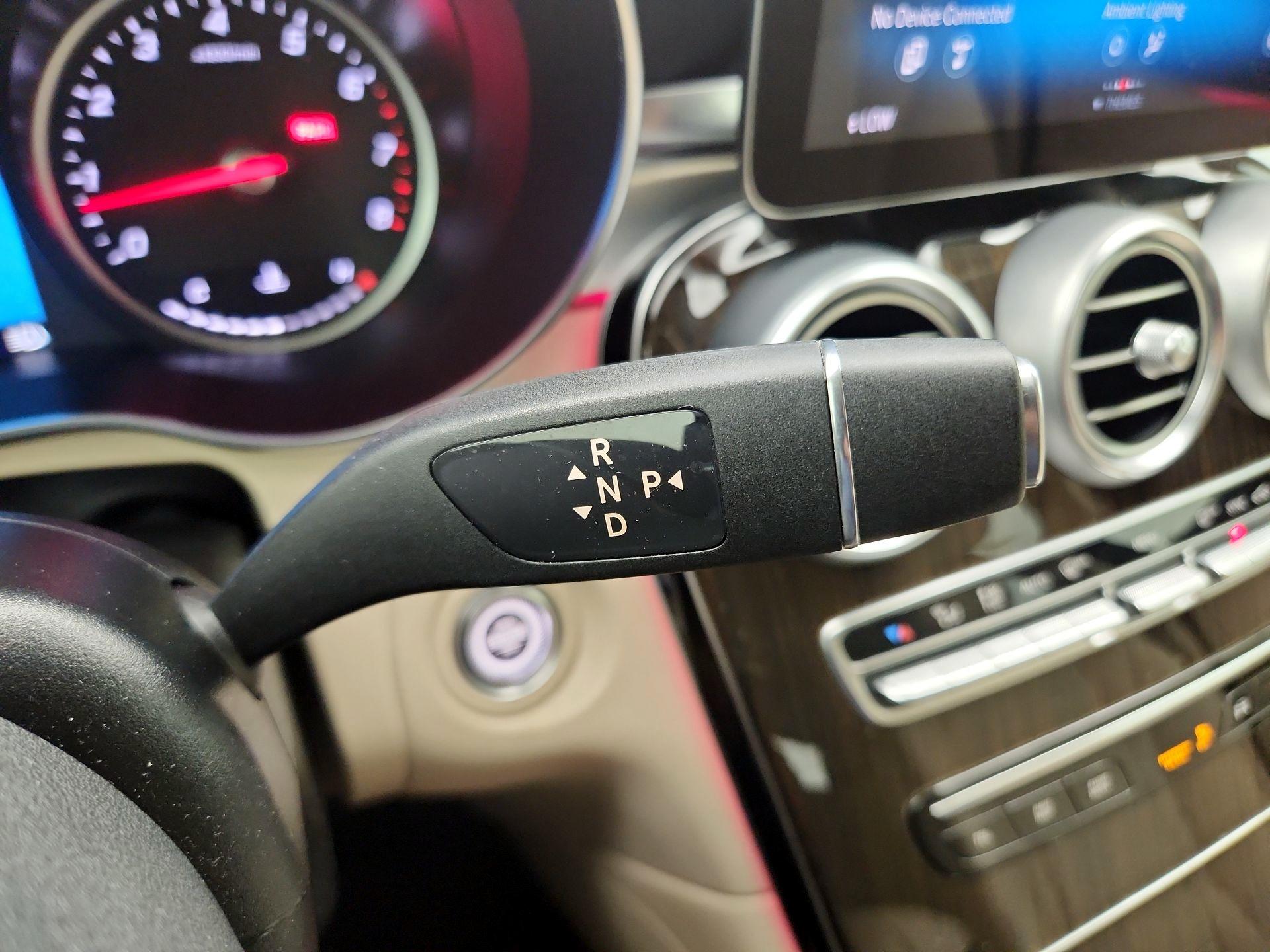 Thumbnail: 2022 Mercedes-Benz GLC - 17