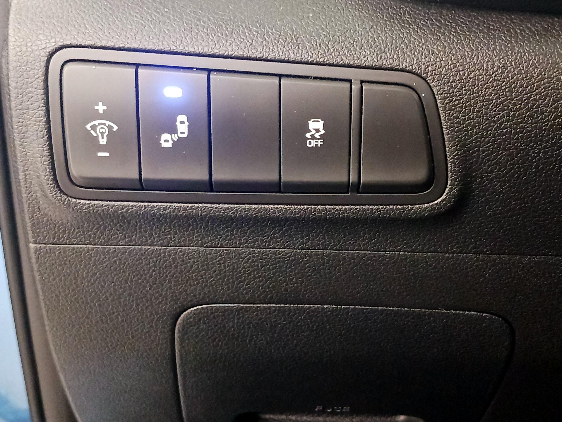 Thumbnail: 2018 Hyundai Tucson - 13