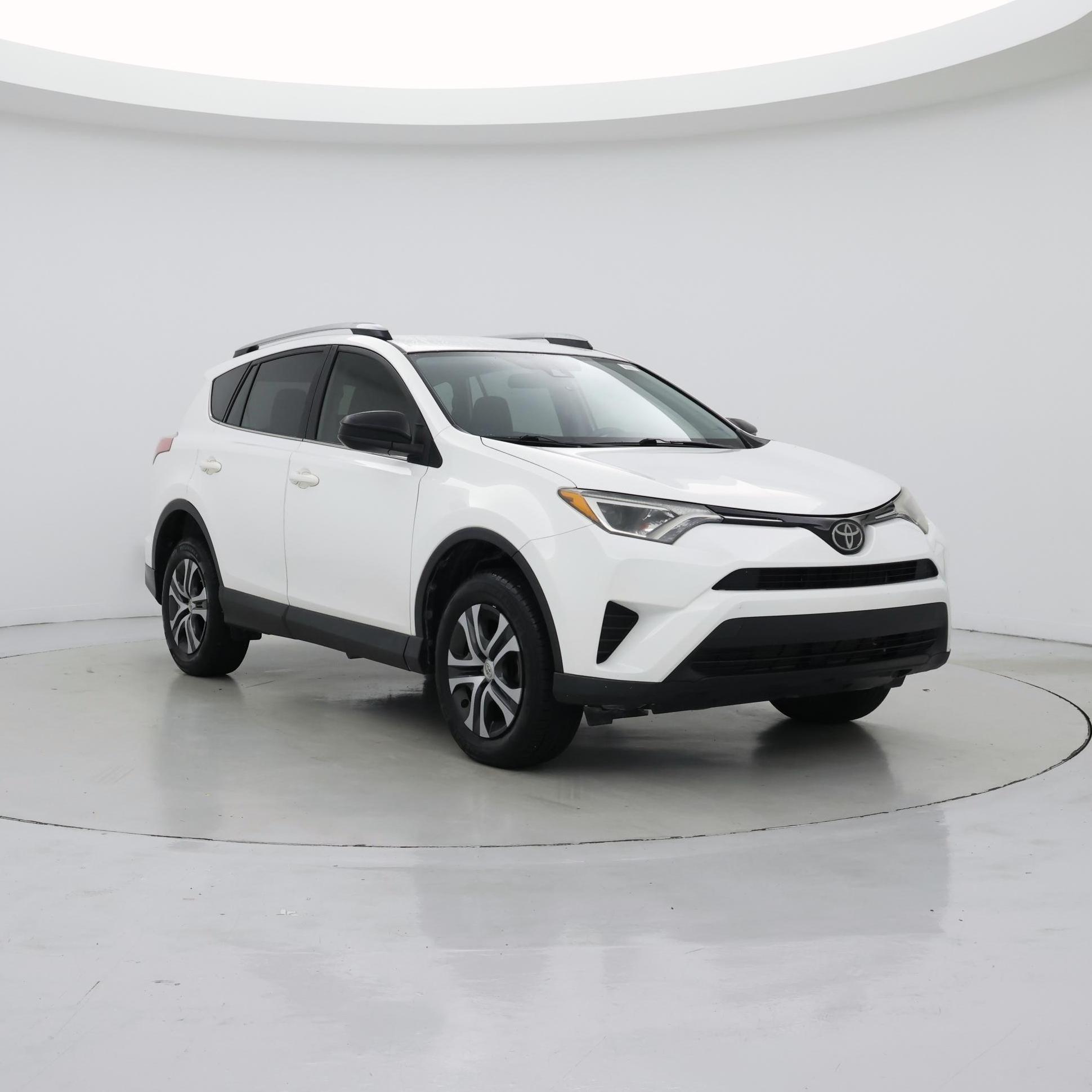 Thumbnail: 2018 Toyota RAV4 - 1