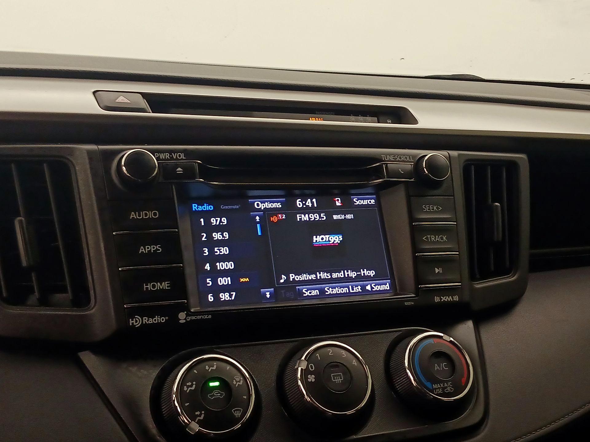 Thumbnail: 2018 Toyota RAV4 - 15