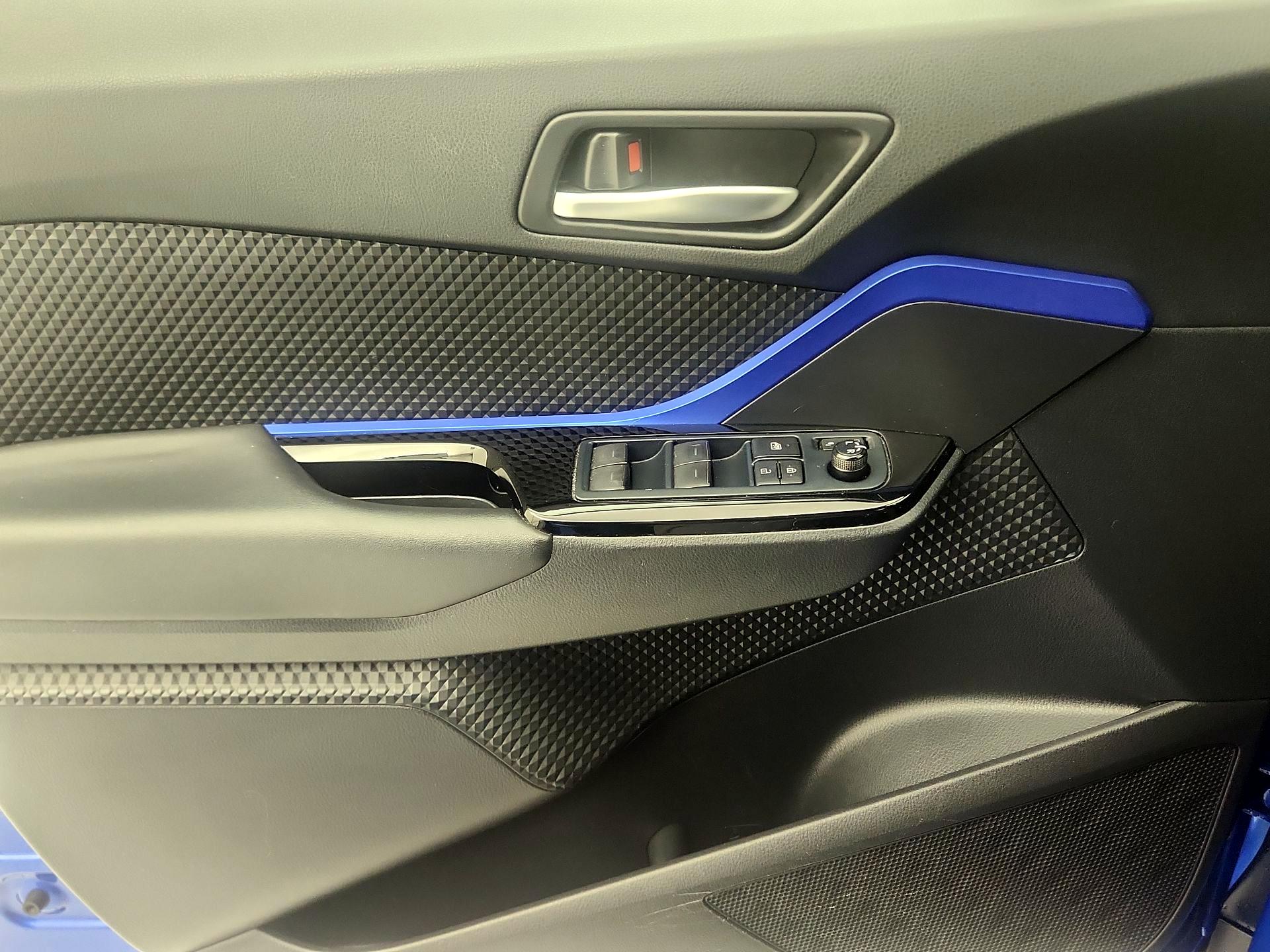 Thumbnail: 2022 Toyota C-HR - 12