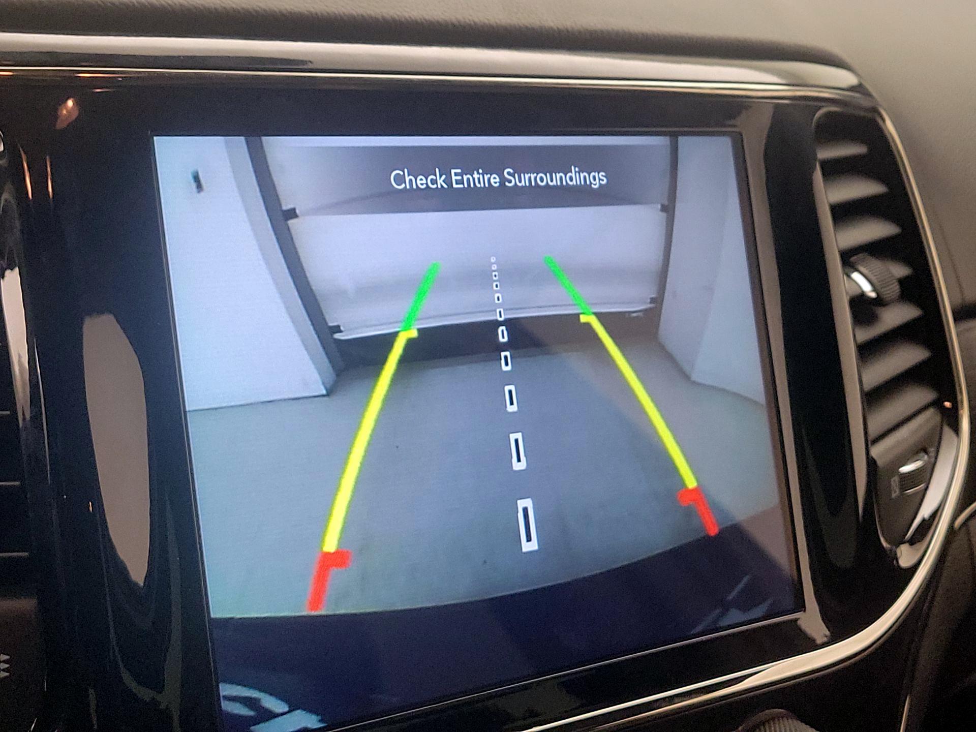 Thumbnail: 2020 Jeep Grand Cherokee - 15