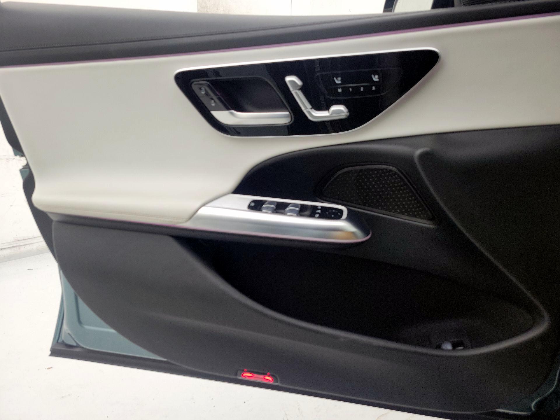 Thumbnail: 2024 Mercedes-Benz E-Class - 12