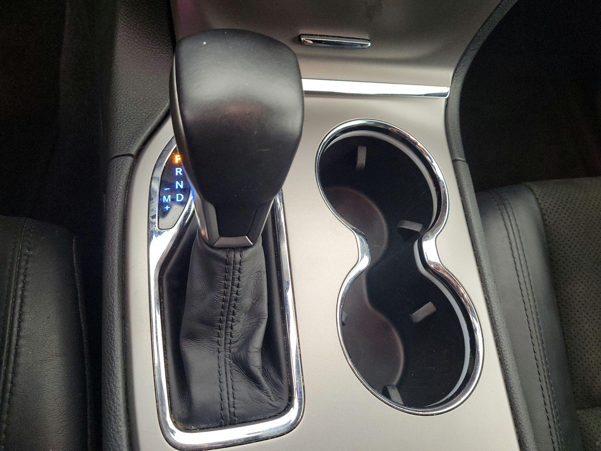 Thumbnail: 2019 Jeep Grand Cherokee - 18