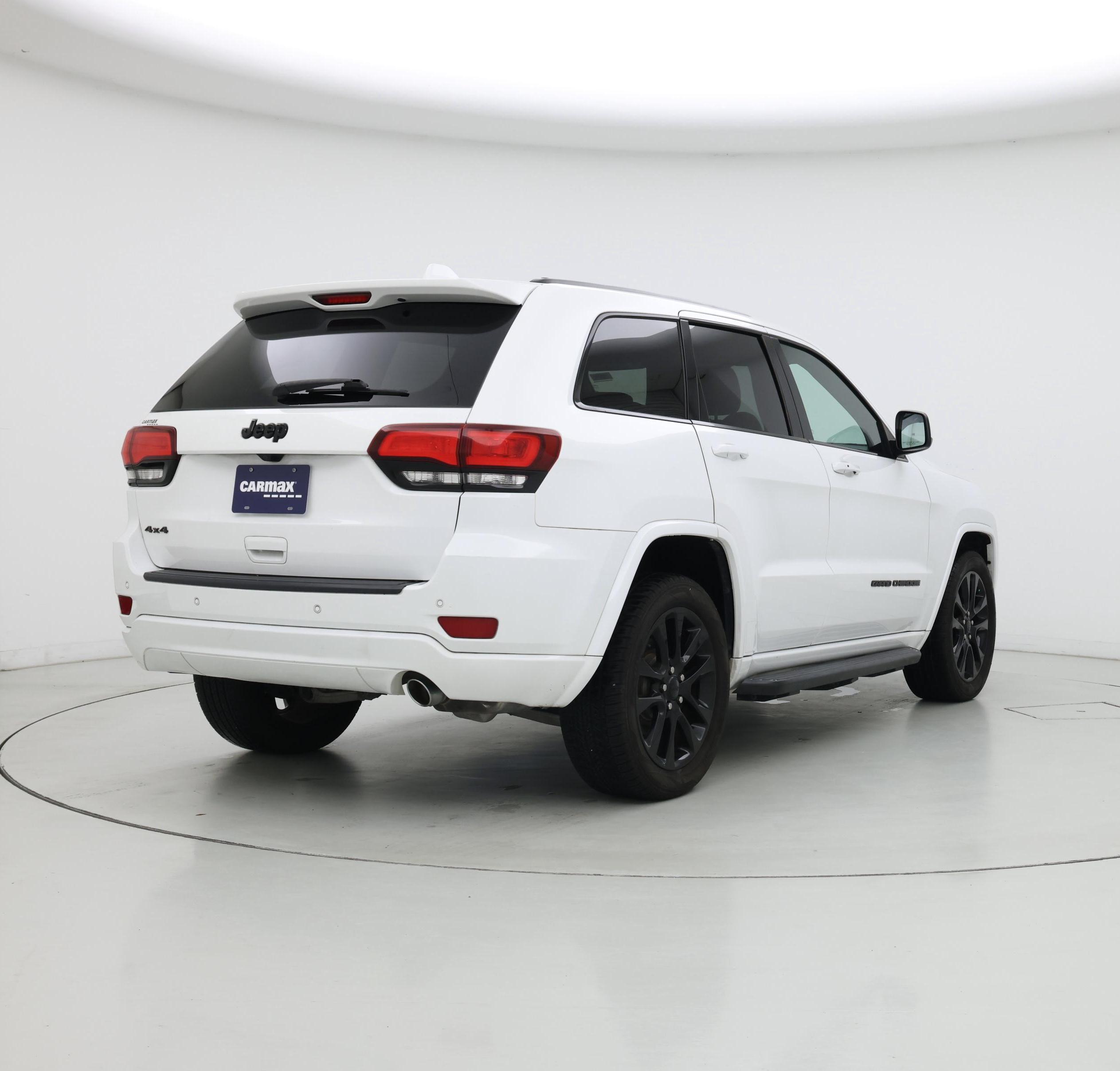 Thumbnail: 2019 Jeep Grand Cherokee - 8