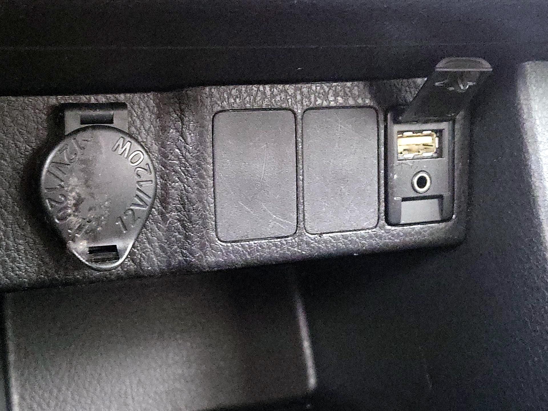 Thumbnail: 2017 Toyota Corolla - 18