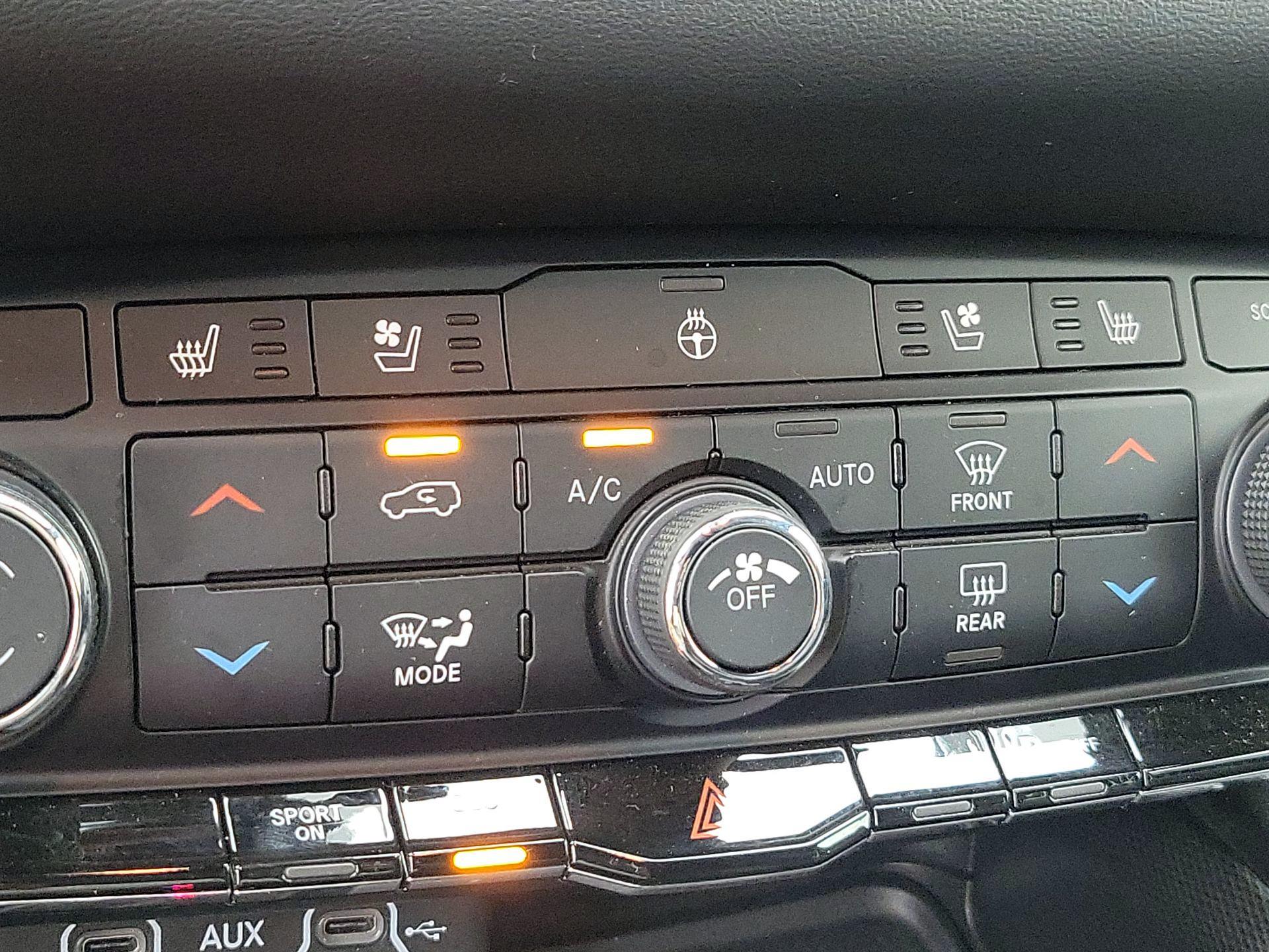 Thumbnail: 2021 Dodge Durango - 17