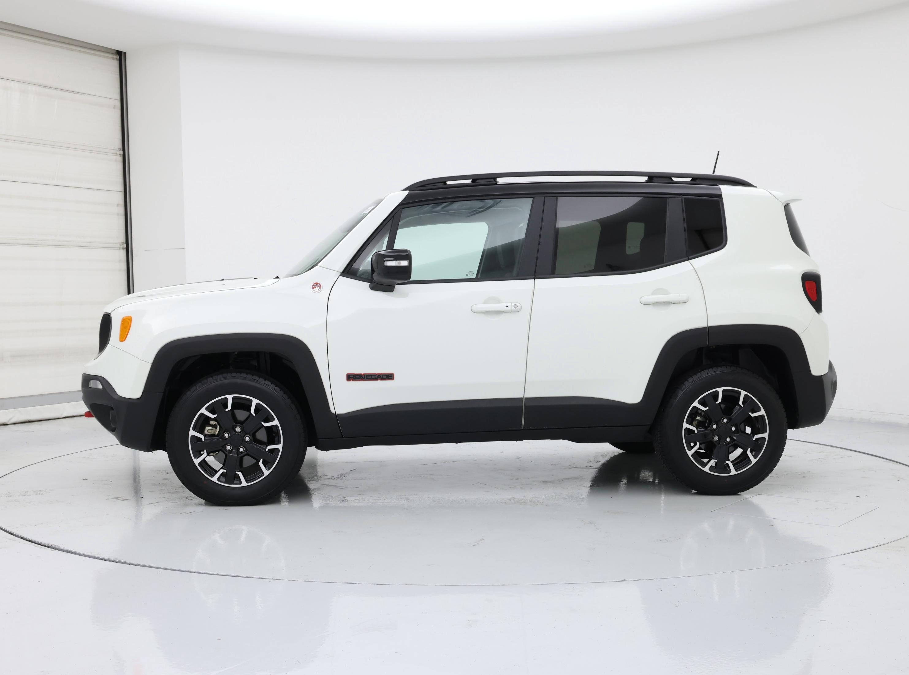 Thumbnail: 2023 Jeep Renegade - 3