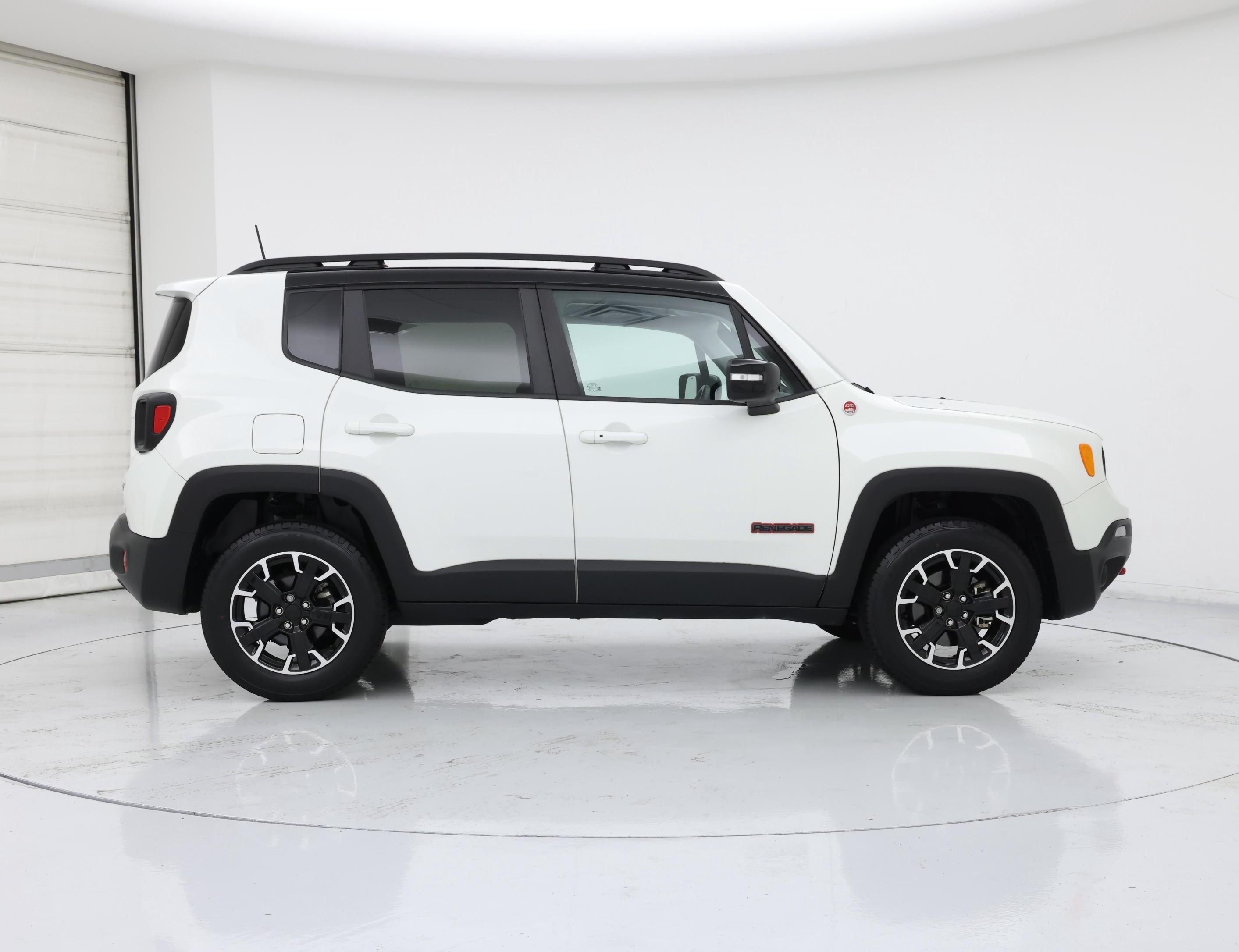 Thumbnail: 2023 Jeep Renegade - 7