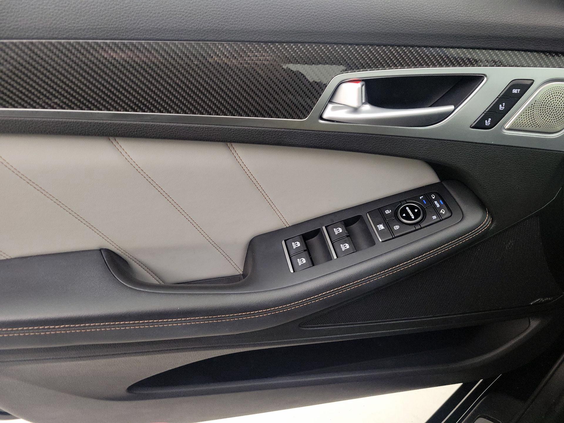 Thumbnail: 2018 Genesis G80 - 12