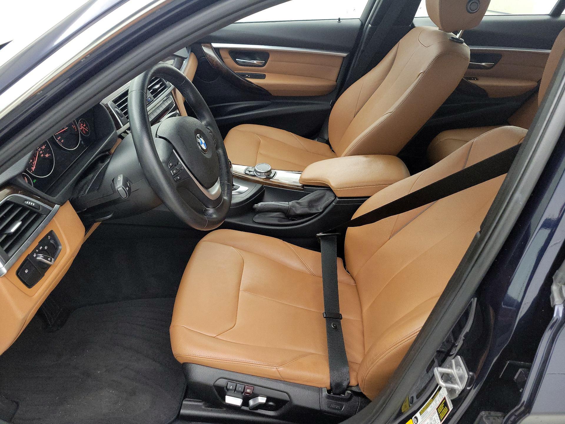 Thumbnail: 2016 BMW 3 Series - 11