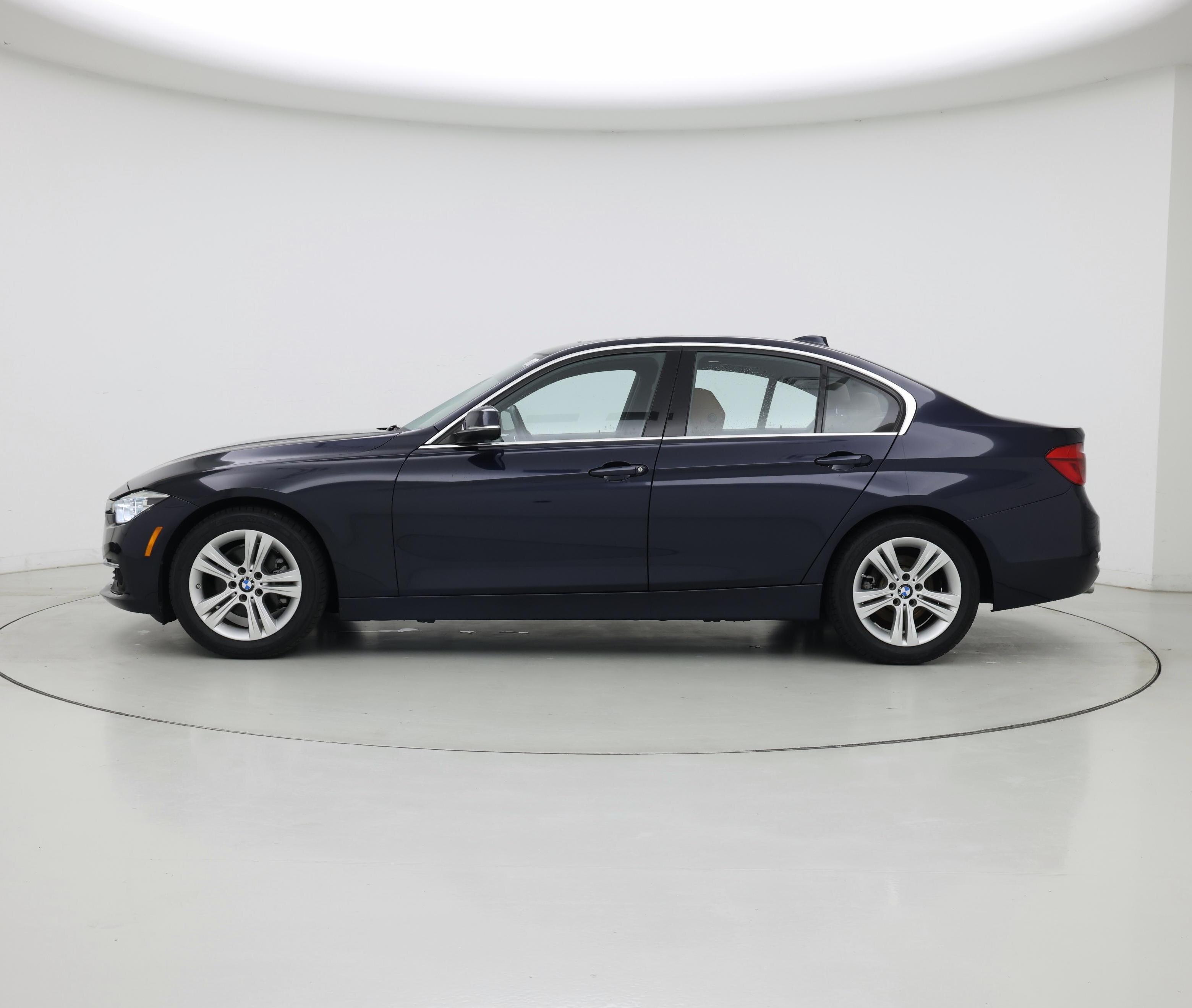 Thumbnail: 2016 BMW 3 Series - 3