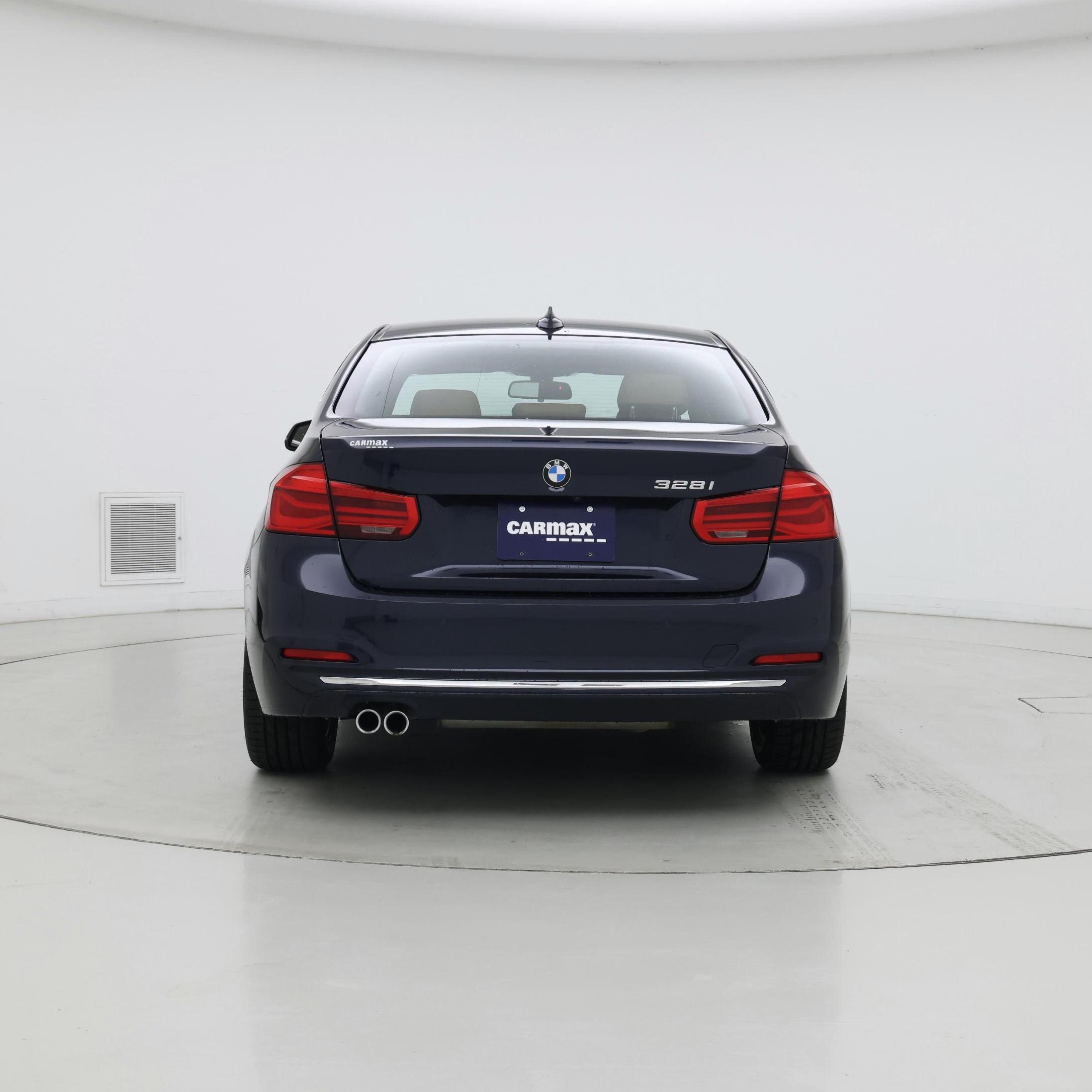 Thumbnail: 2016 BMW 3 Series - 6