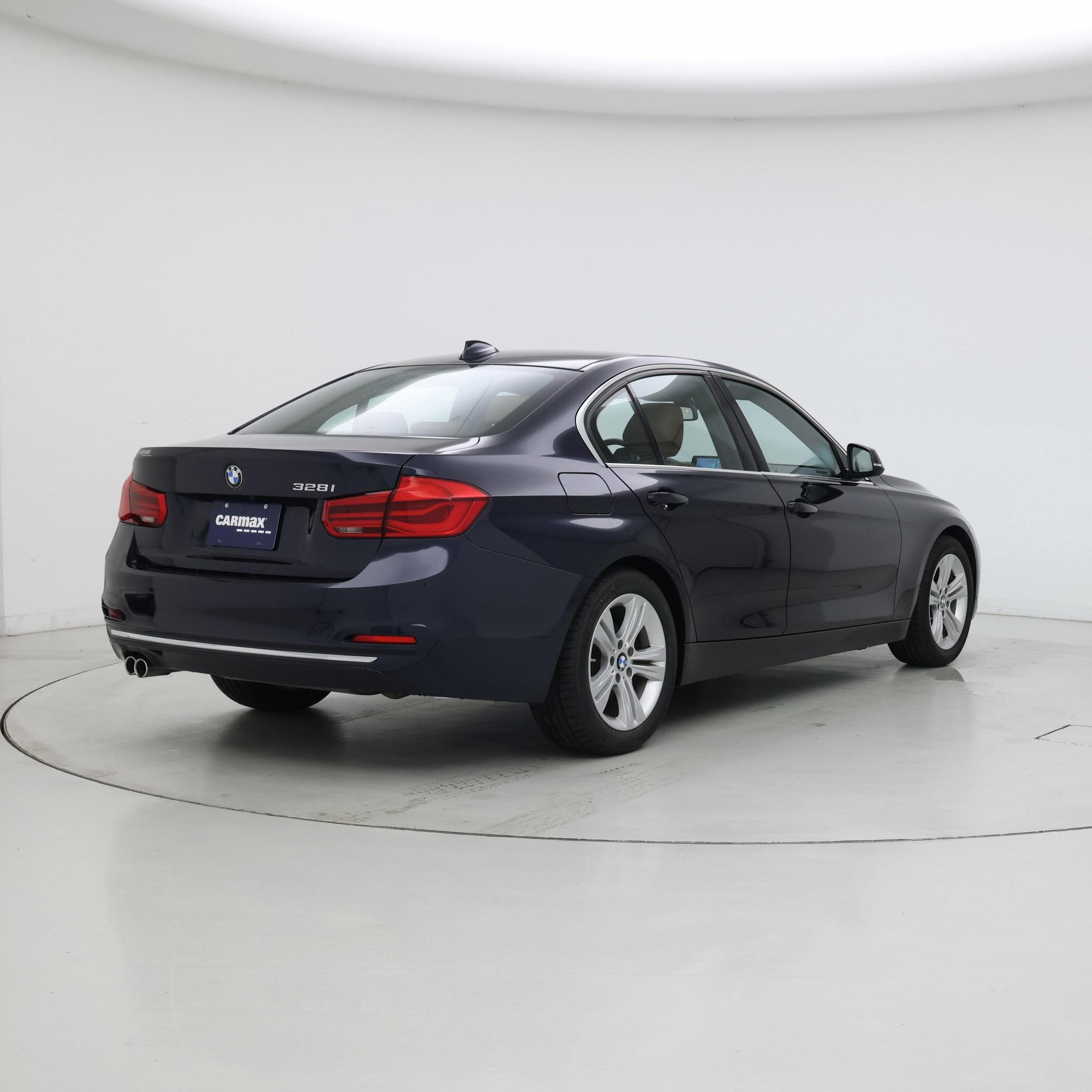 Thumbnail: 2016 BMW 3 Series - 8