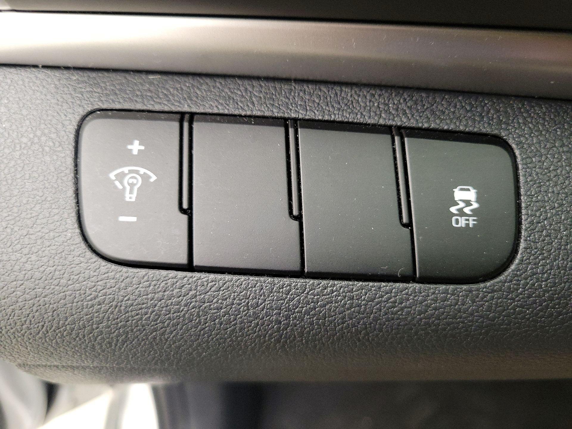 Thumbnail: 2019 Hyundai Elantra - 13