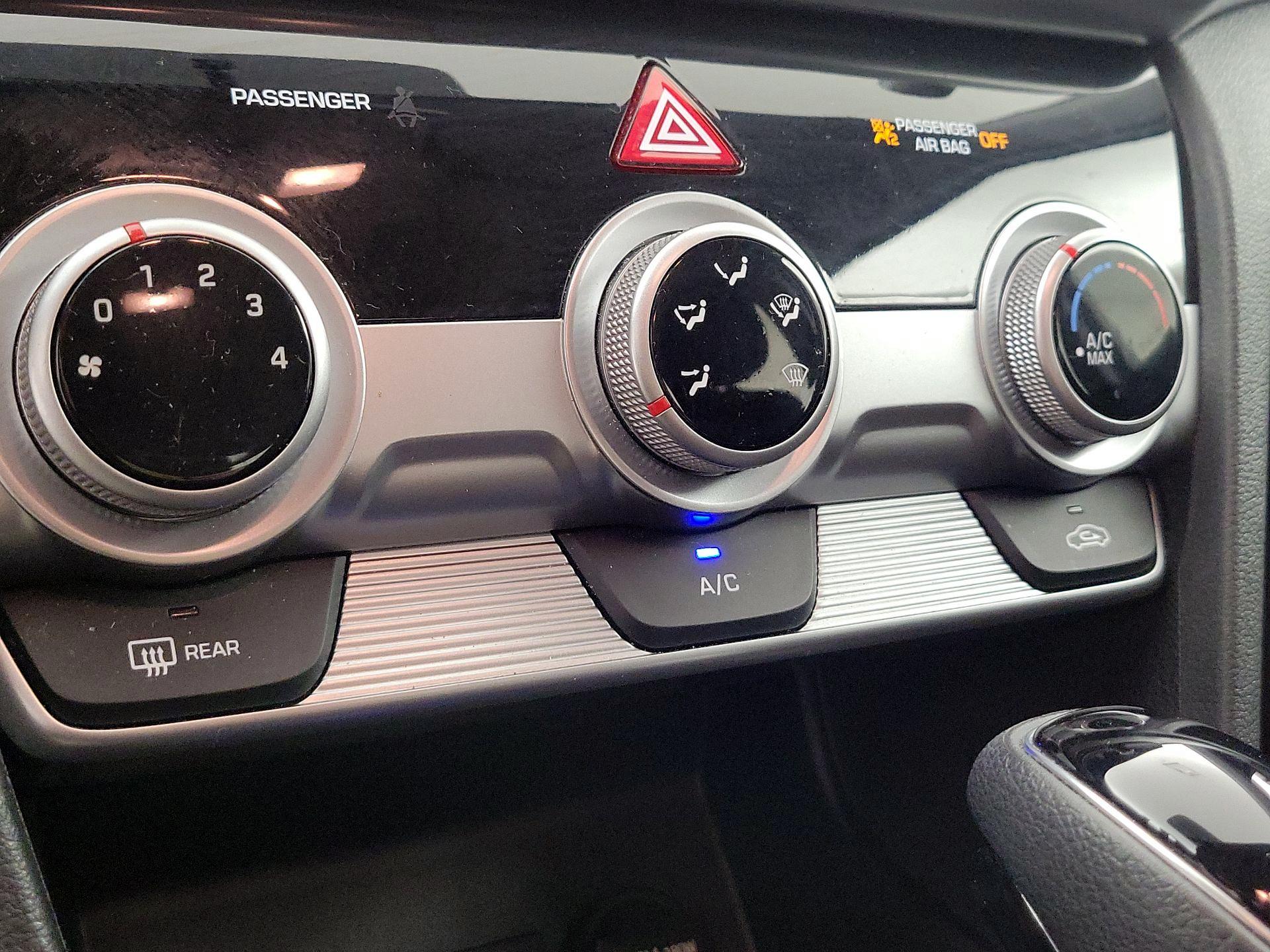 Thumbnail: 2019 Hyundai Elantra - 16