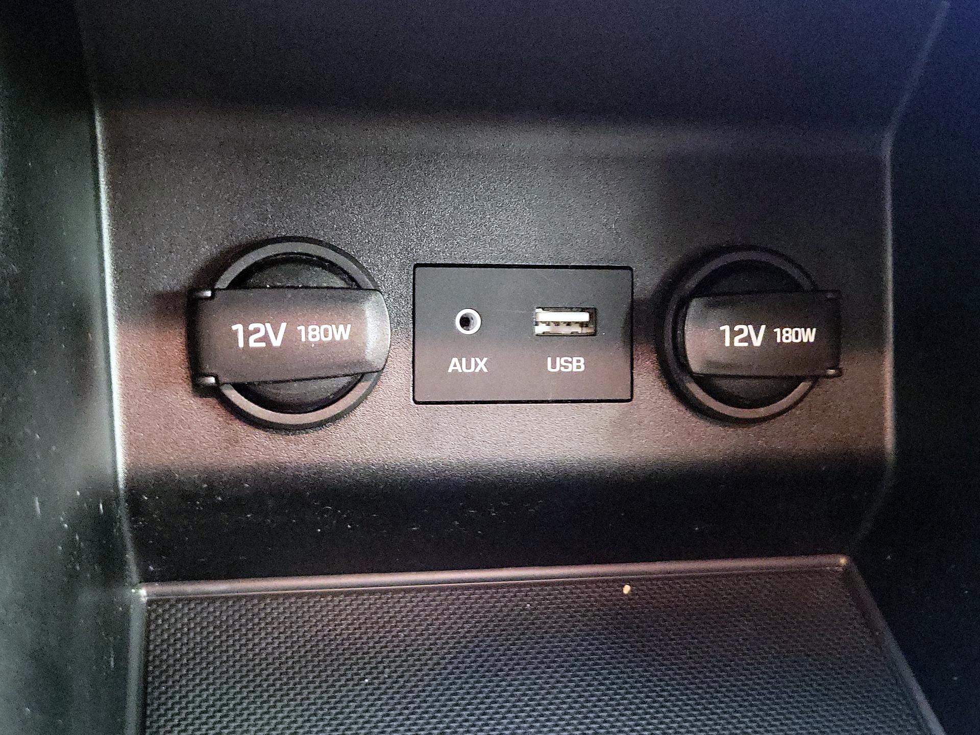 Thumbnail: 2019 Hyundai Elantra - 18