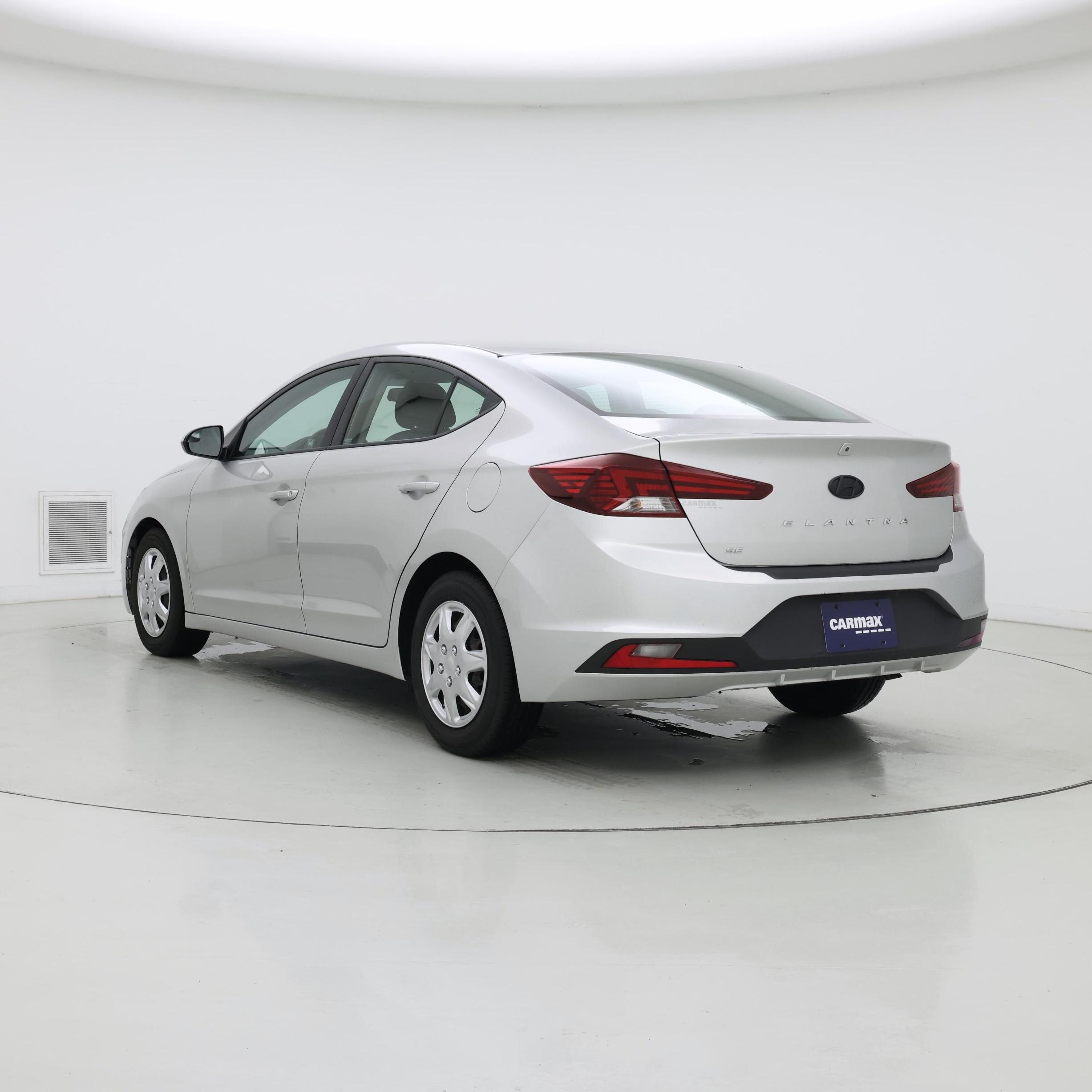 Thumbnail: 2019 Hyundai Elantra - 2