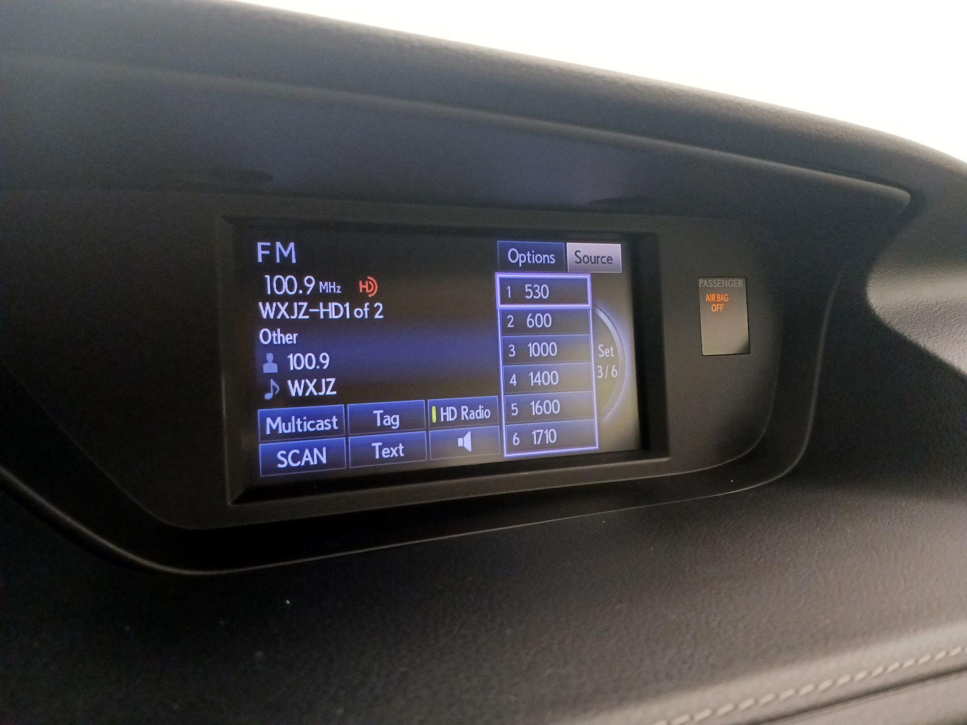 Thumbnail: 2014 Lexus ES - 15