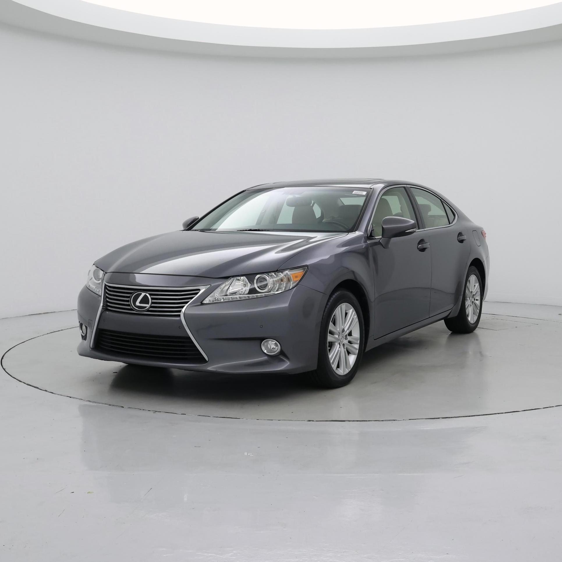 Thumbnail: 2014 Lexus ES - 4