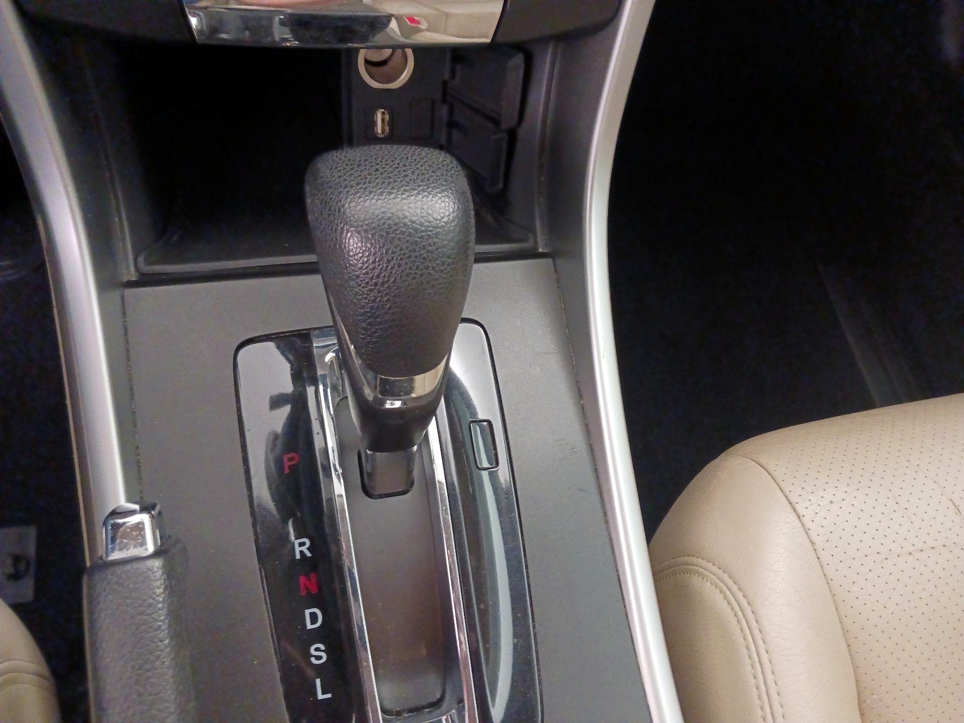 Thumbnail: 2015 Honda Accord - 17