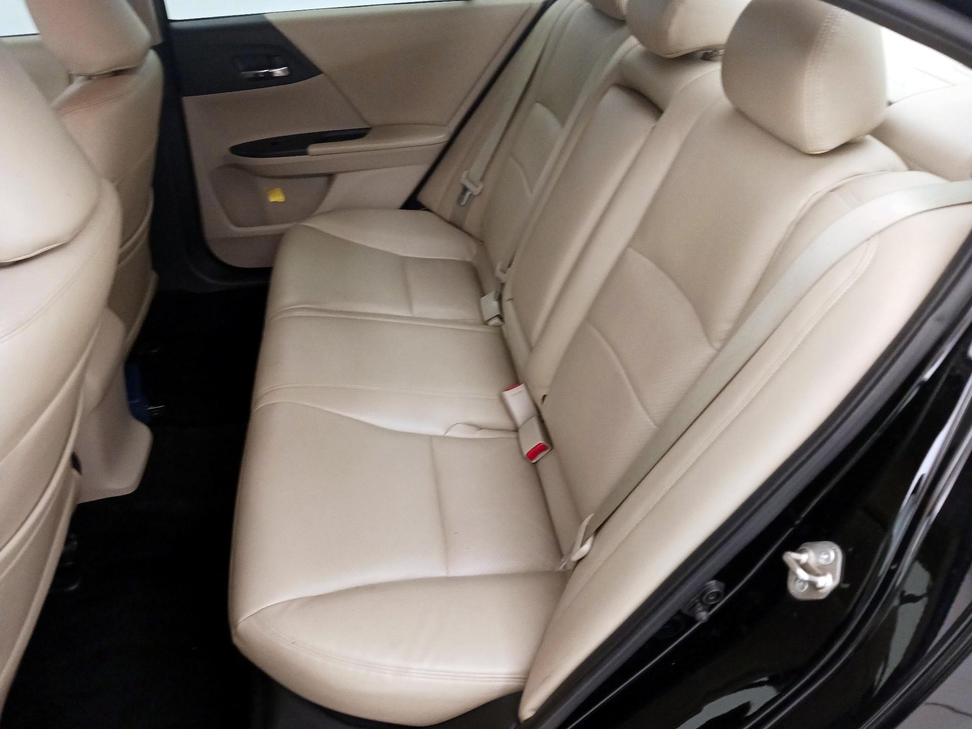 Thumbnail: 2015 Honda Accord - 19