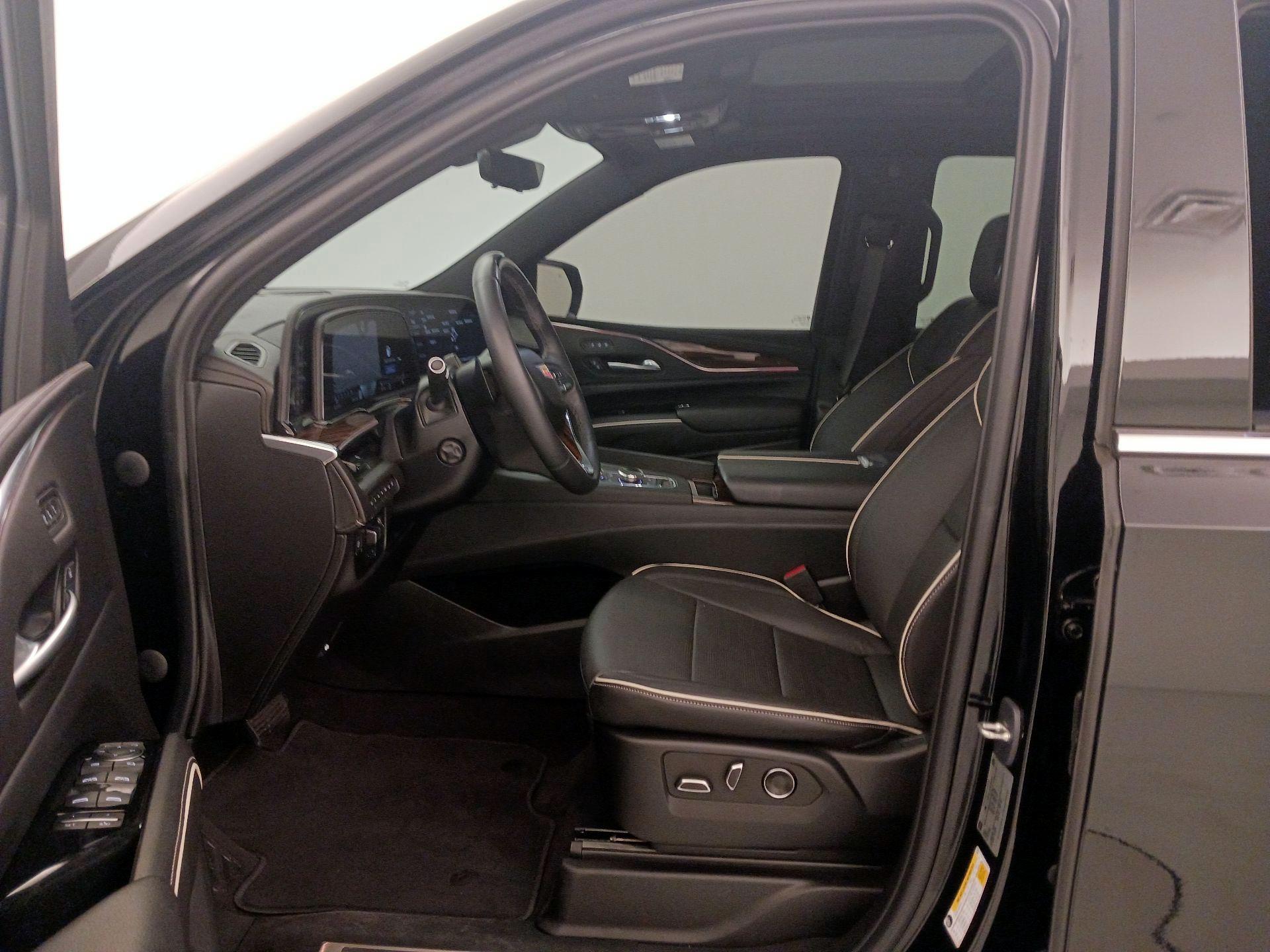 Thumbnail: 2023 Cadillac Escalade - 11