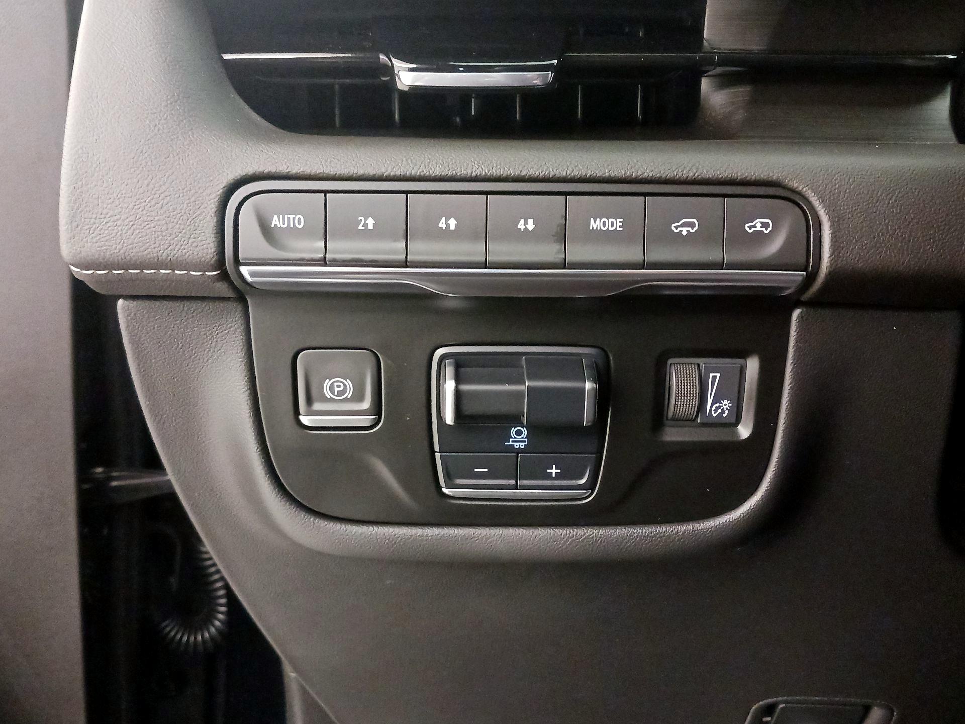 Thumbnail: 2023 Cadillac Escalade - 13