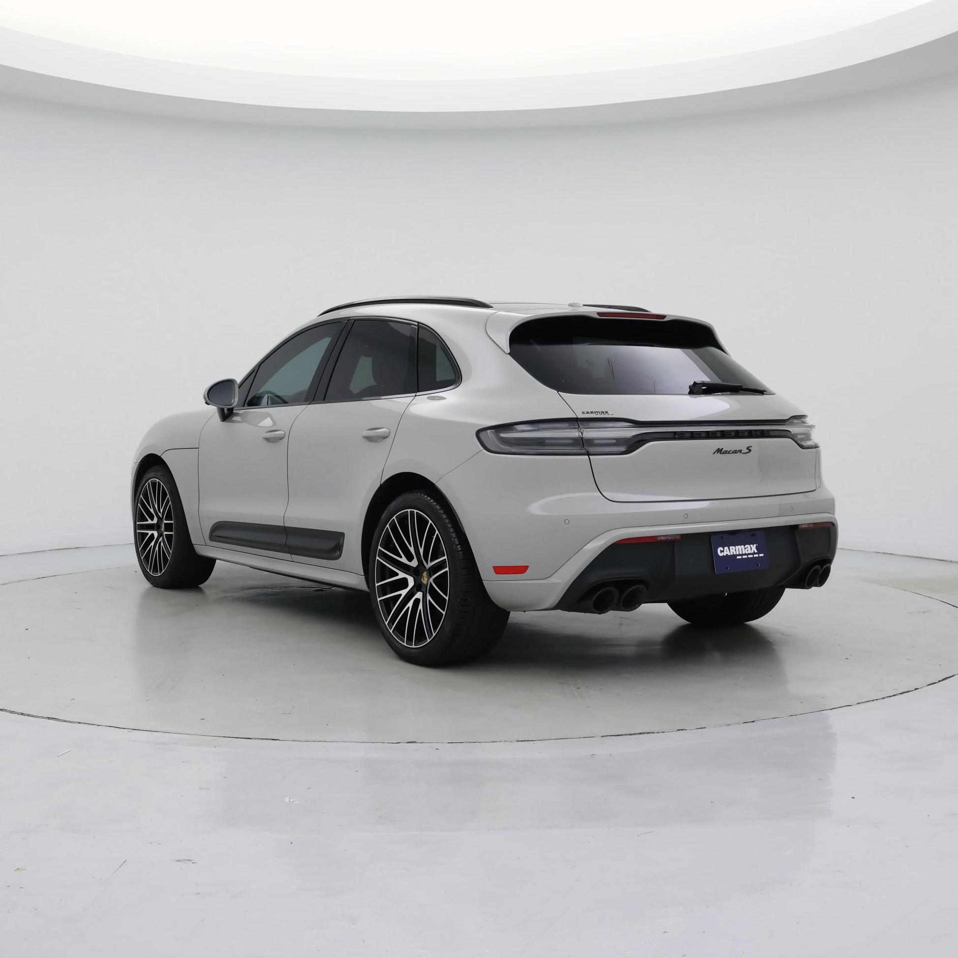 Thumbnail: 2022 Porsche Macan - 2