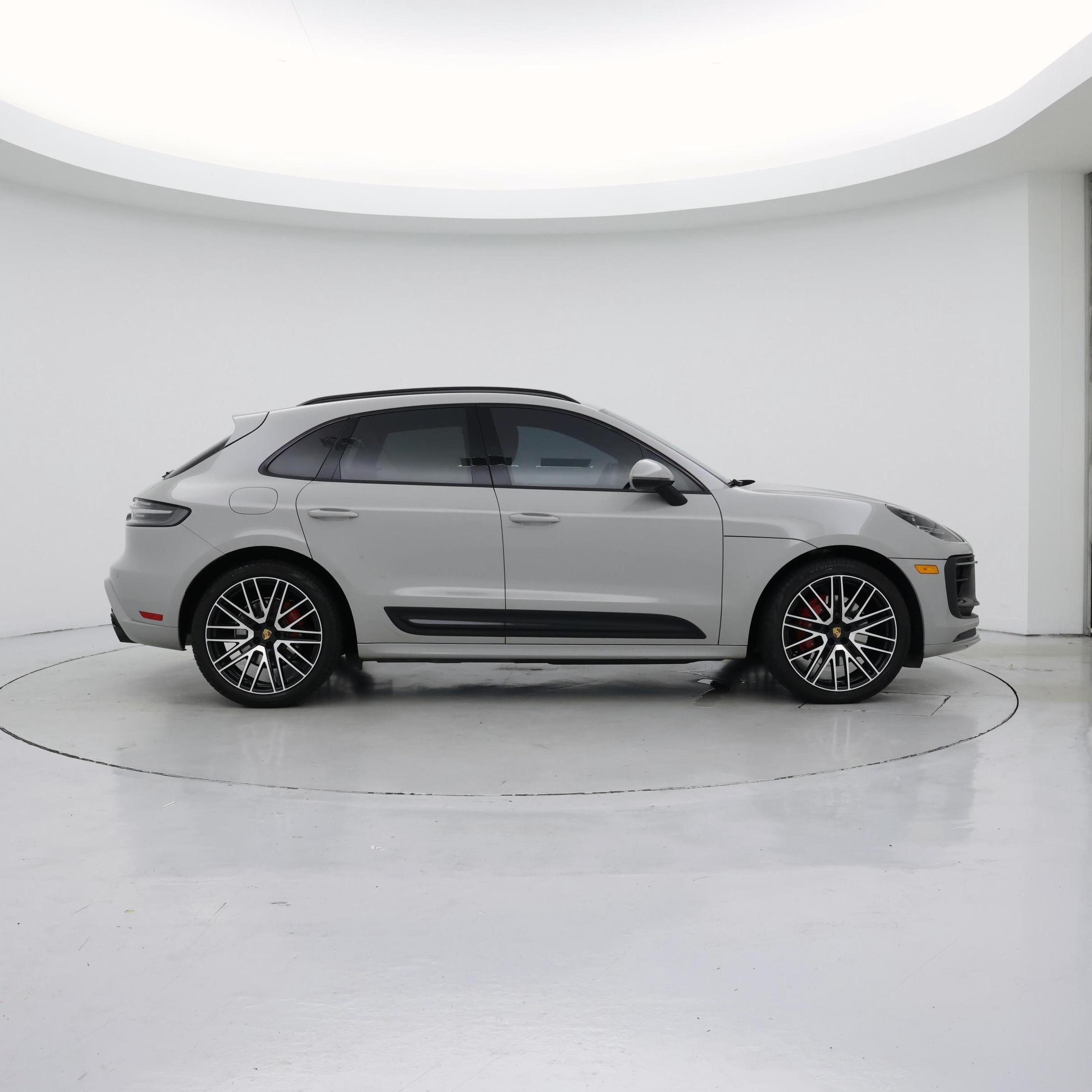 Thumbnail: 2022 Porsche Macan - 7