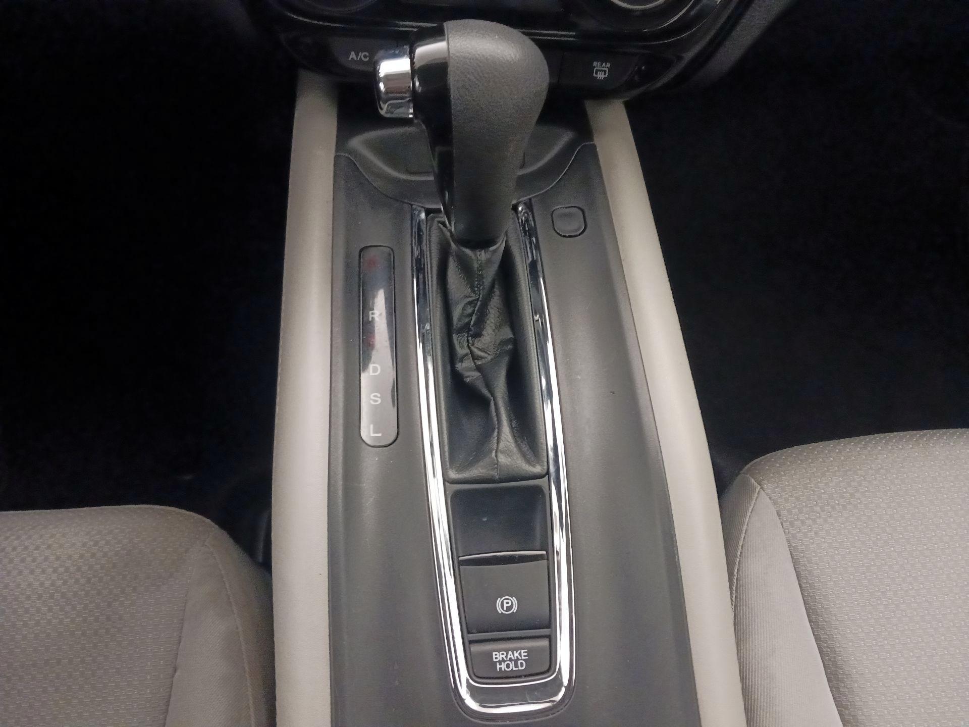 Thumbnail: 2019 Honda HR-V - 17