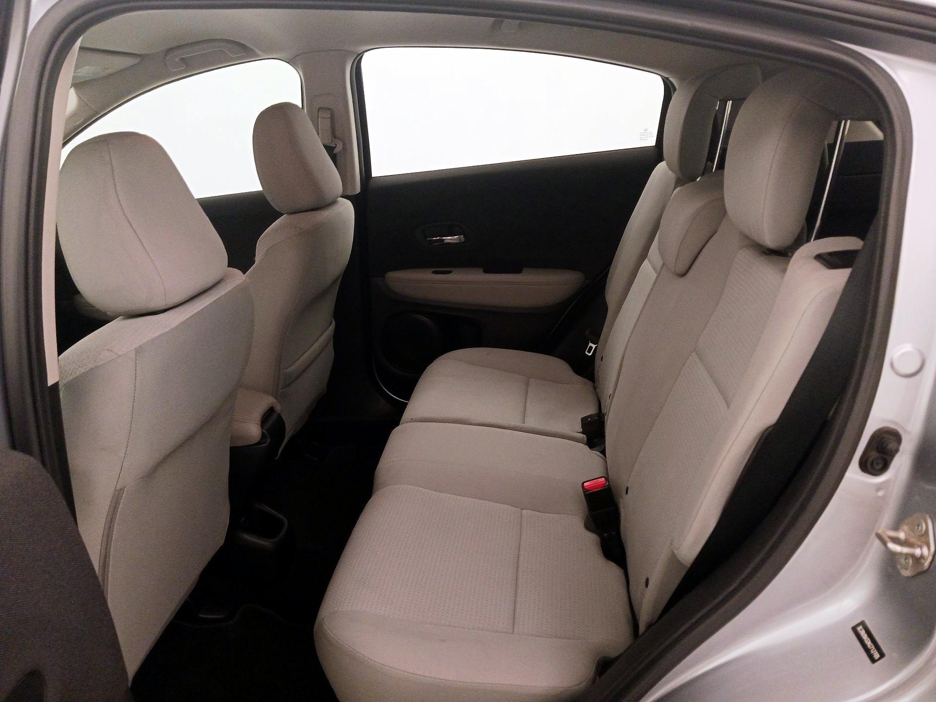 Thumbnail: 2019 Honda HR-V - 19