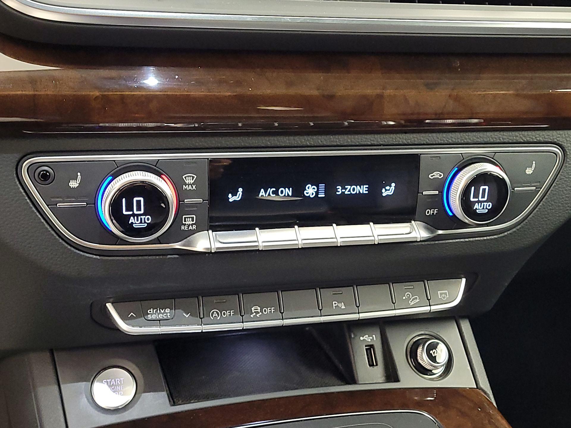 Thumbnail: 2020 Audi Q5 - 16