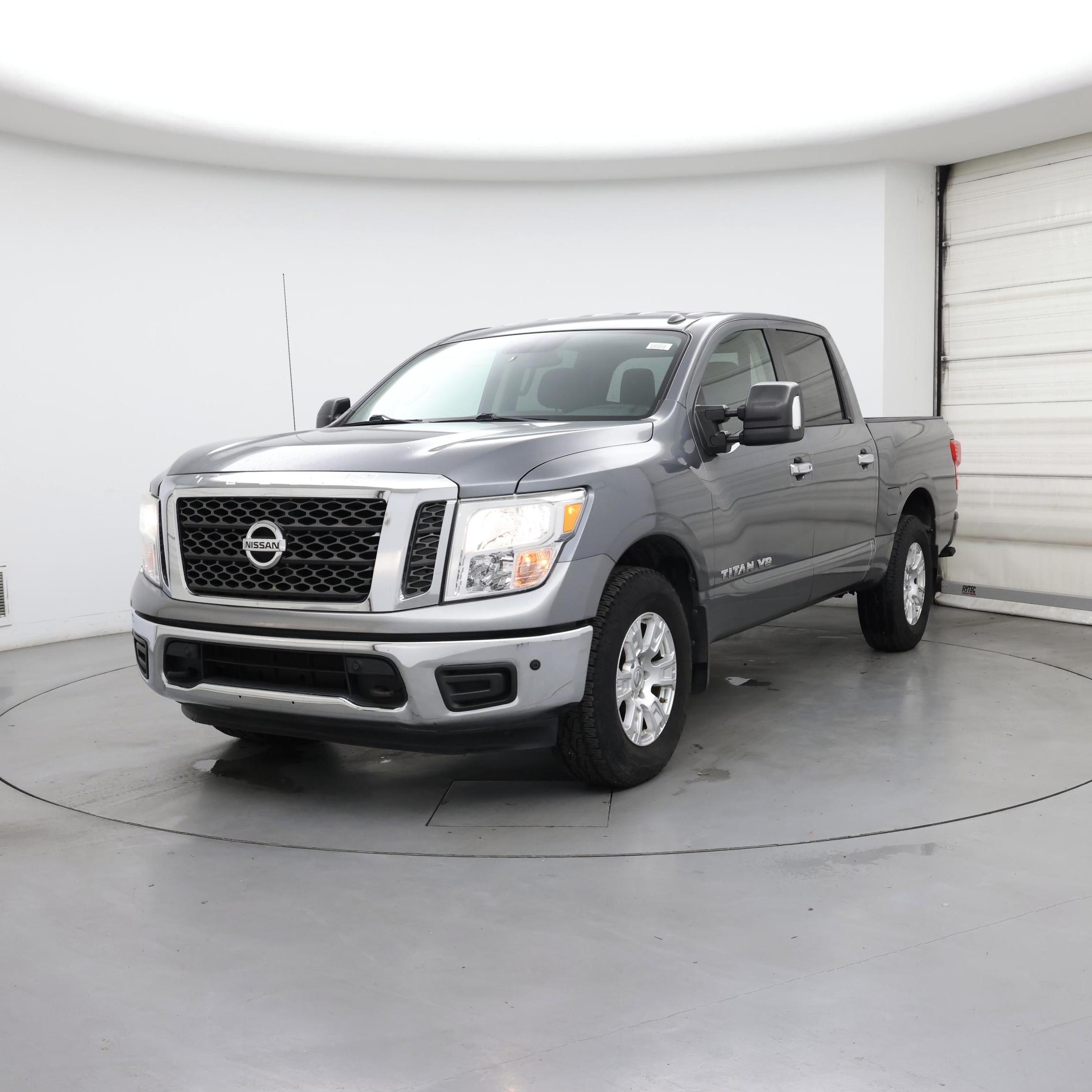 Thumbnail: 2018 Nissan Titan - 4