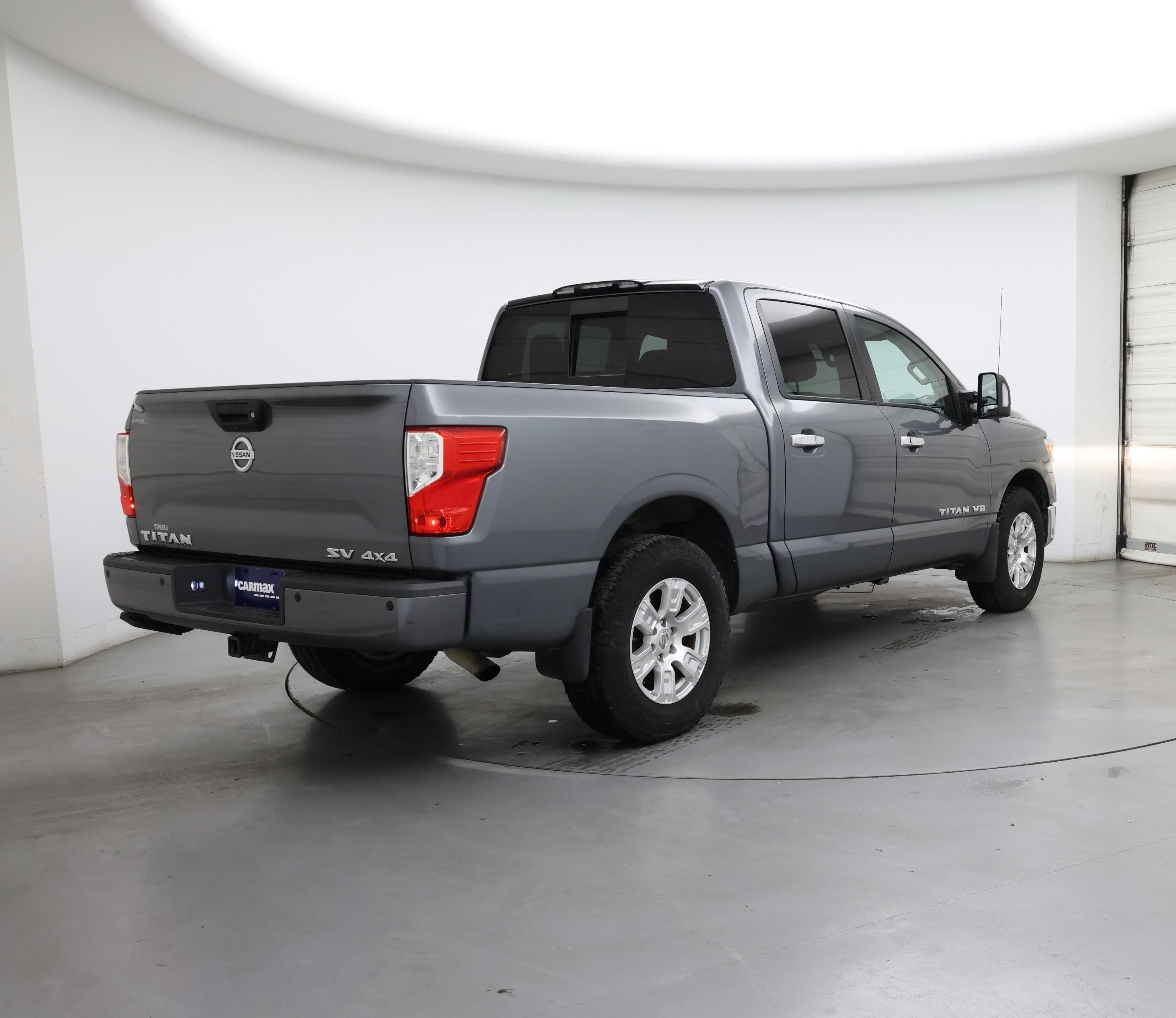 Thumbnail: 2018 Nissan Titan - 8