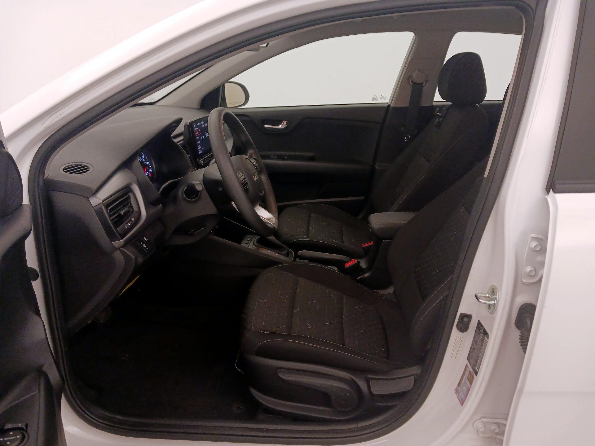 Thumbnail: 2023 Kia Rio - 11