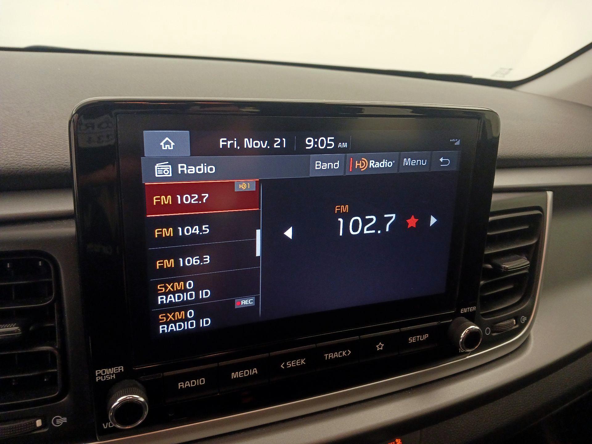 Thumbnail: 2023 Kia Rio - 15