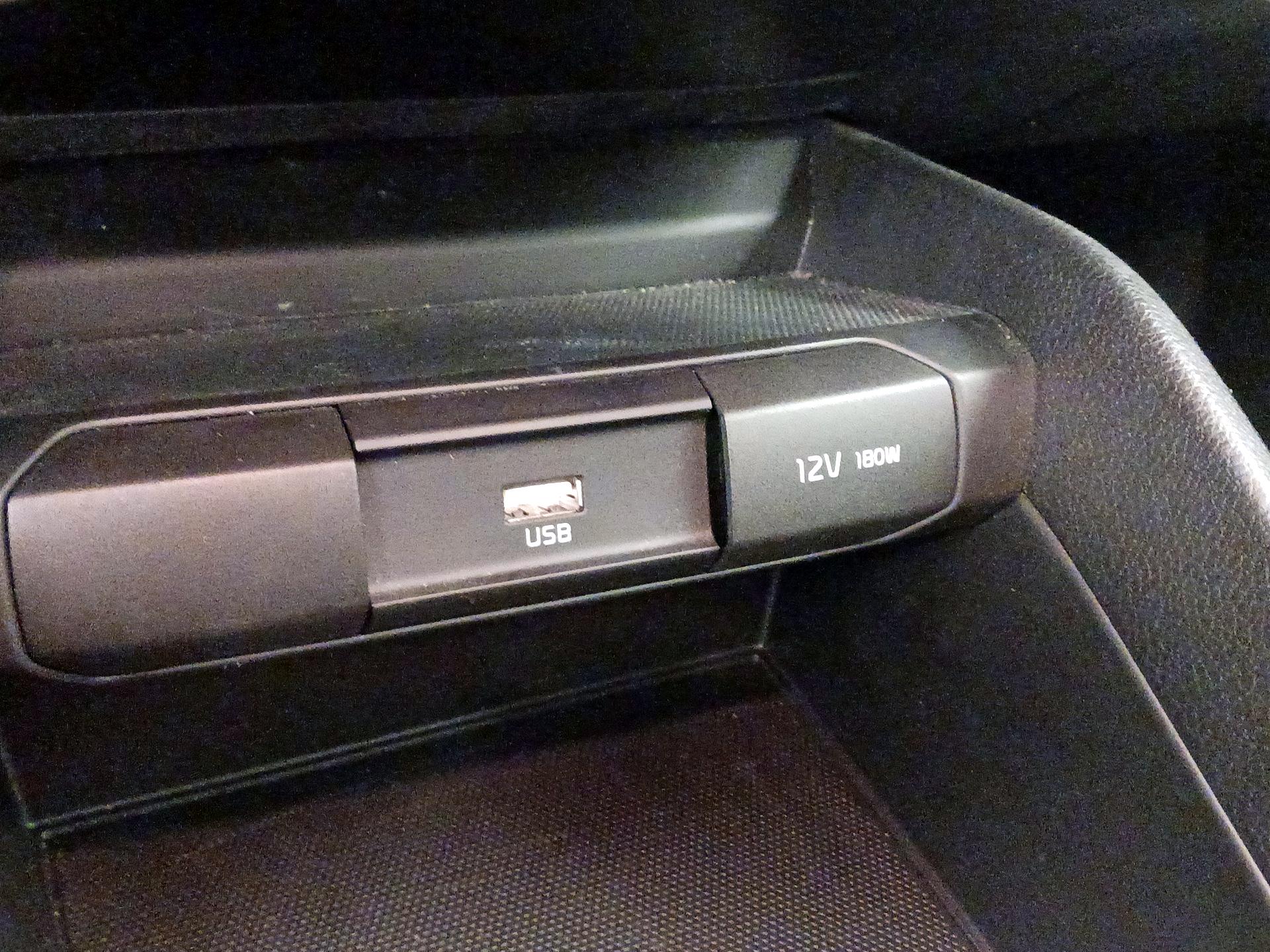 Thumbnail: 2023 Kia Rio - 18