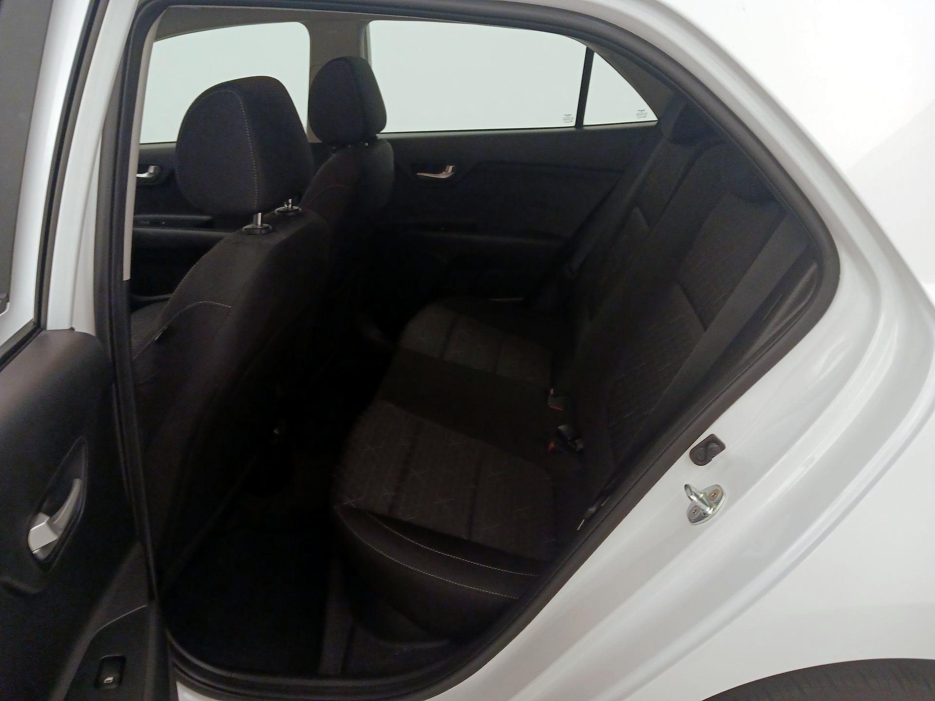 Thumbnail: 2023 Kia Rio - 19